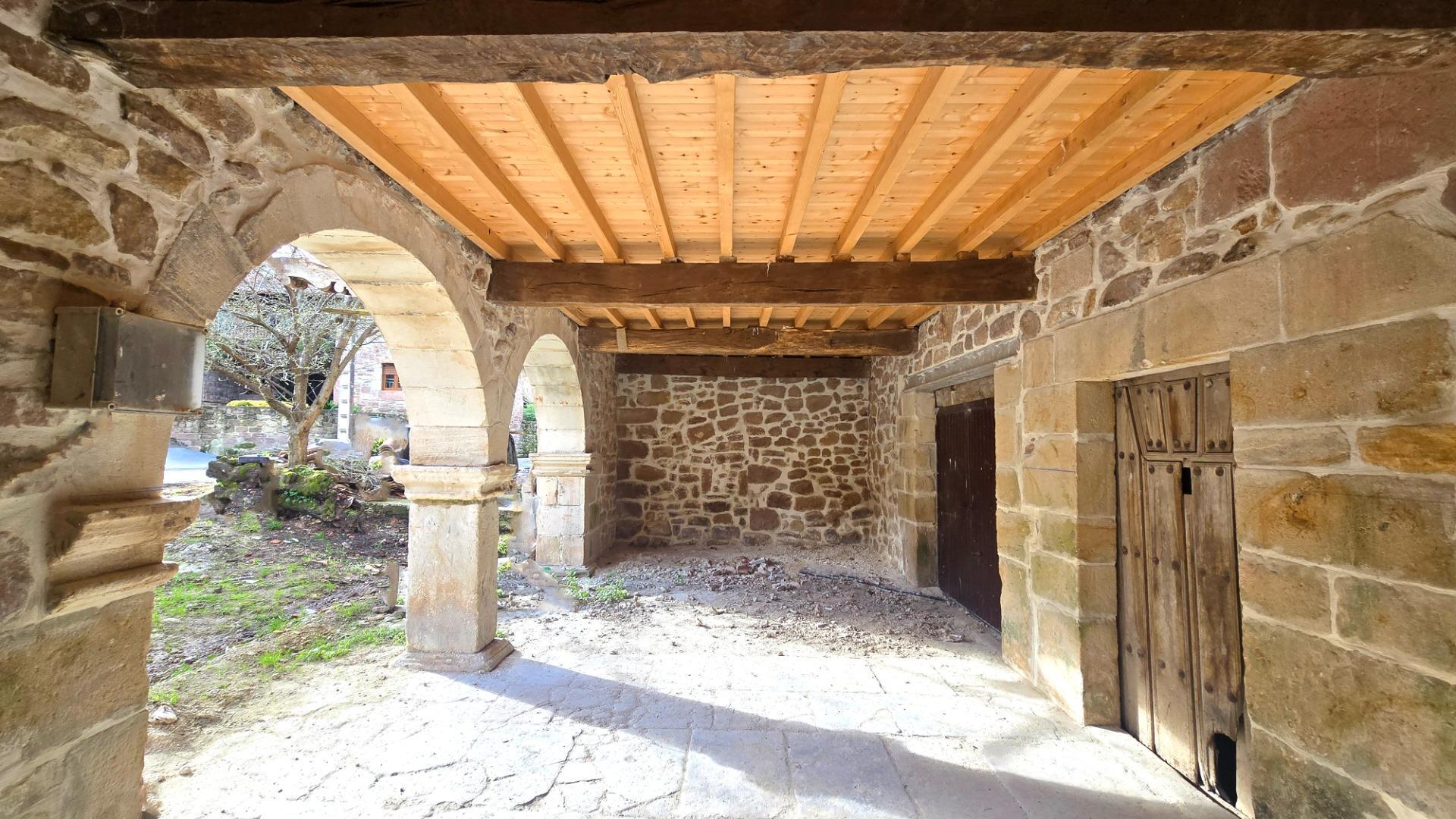 Villa in Cartes
