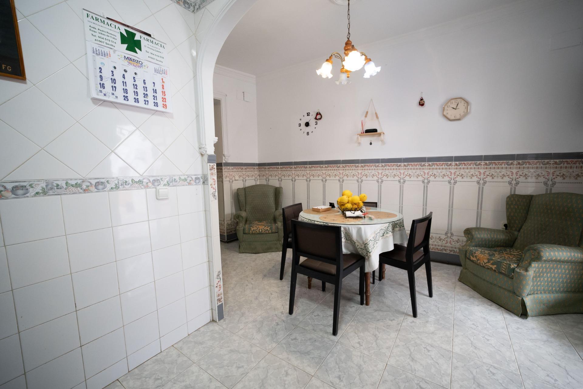 Villa in Espartinas
