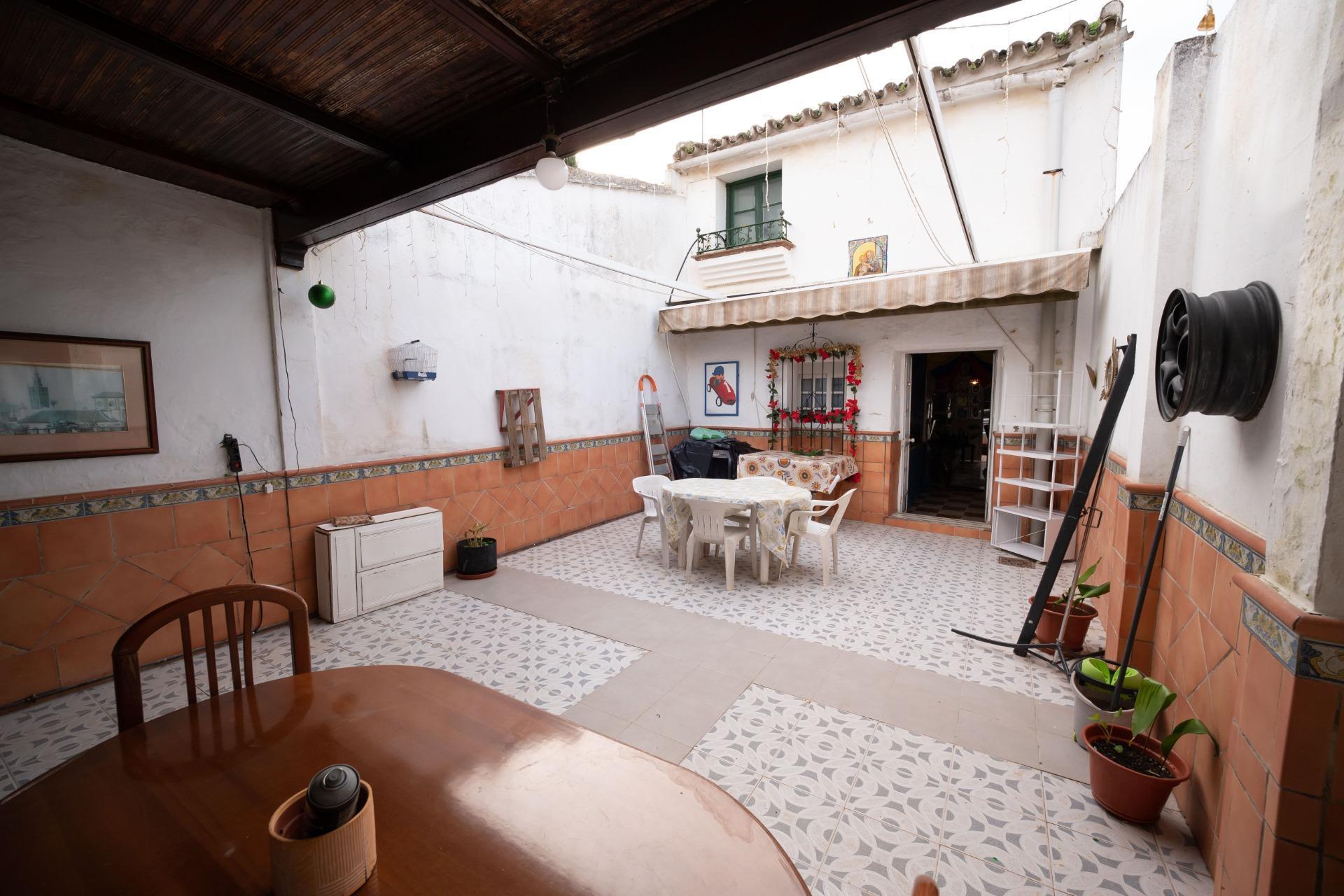Villa in Espartinas