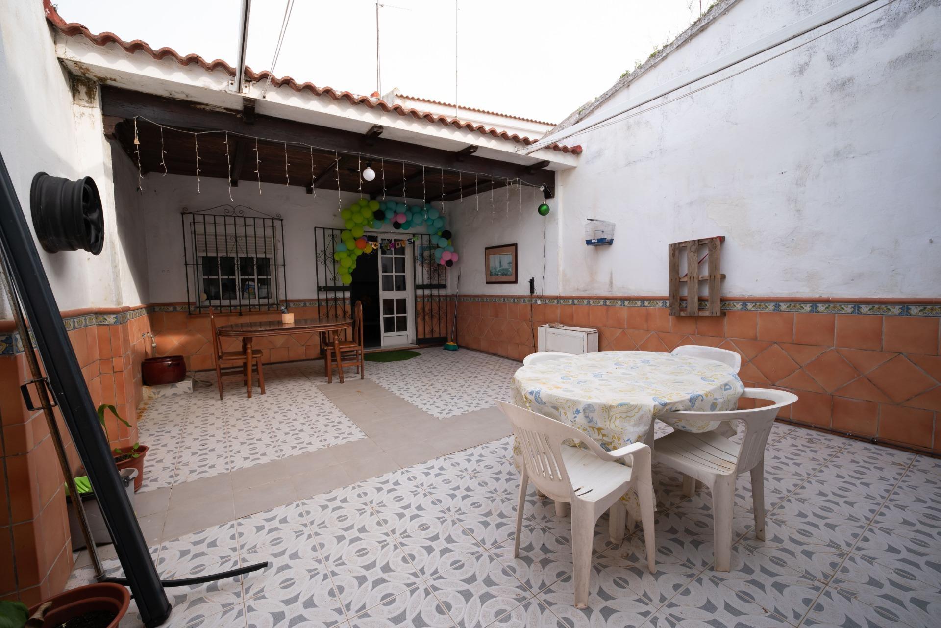 Villa in Espartinas