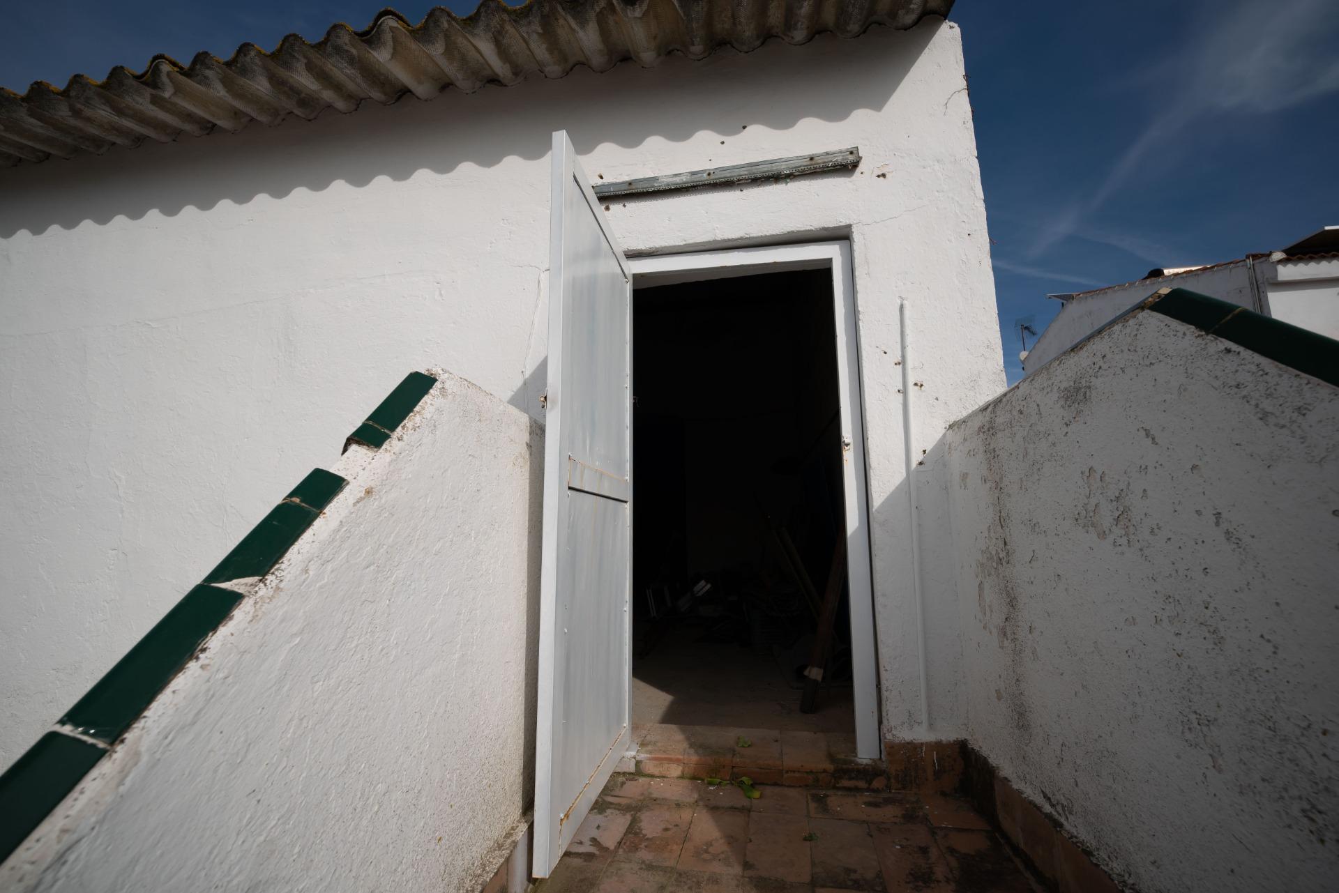 Villa in Espartinas