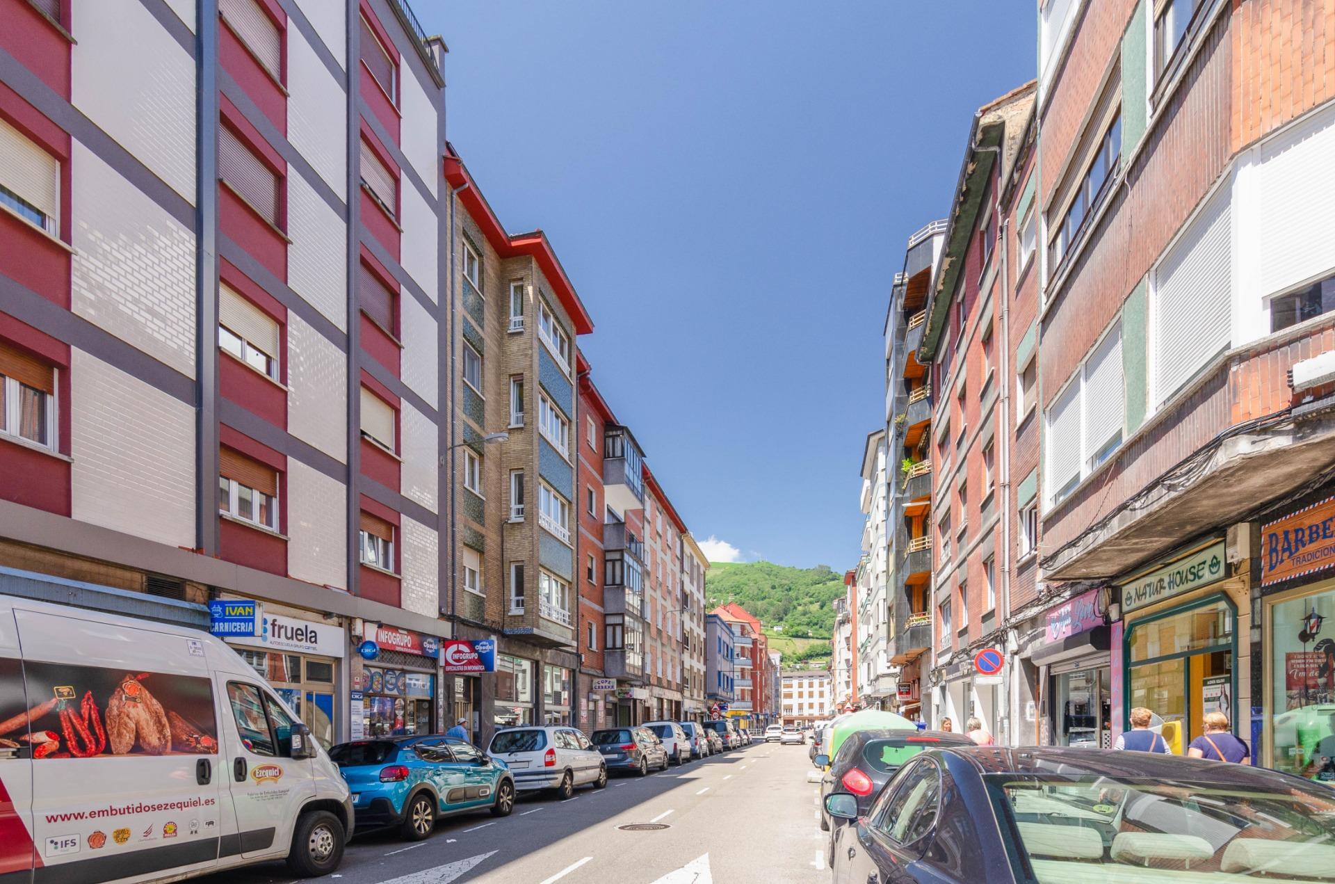 Garajes in Mieres