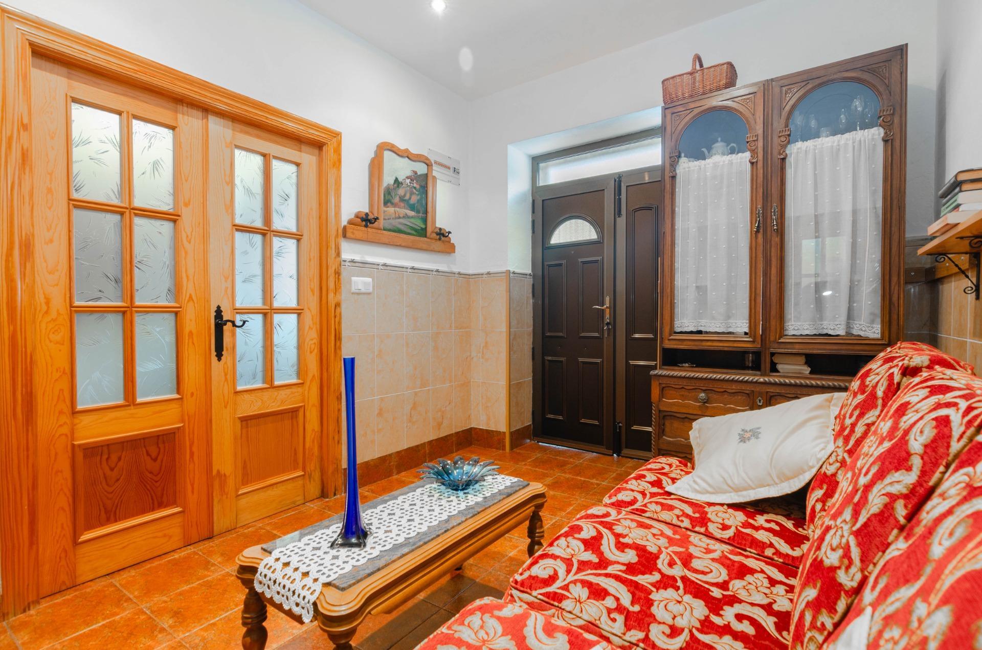 Apartment in Mieres