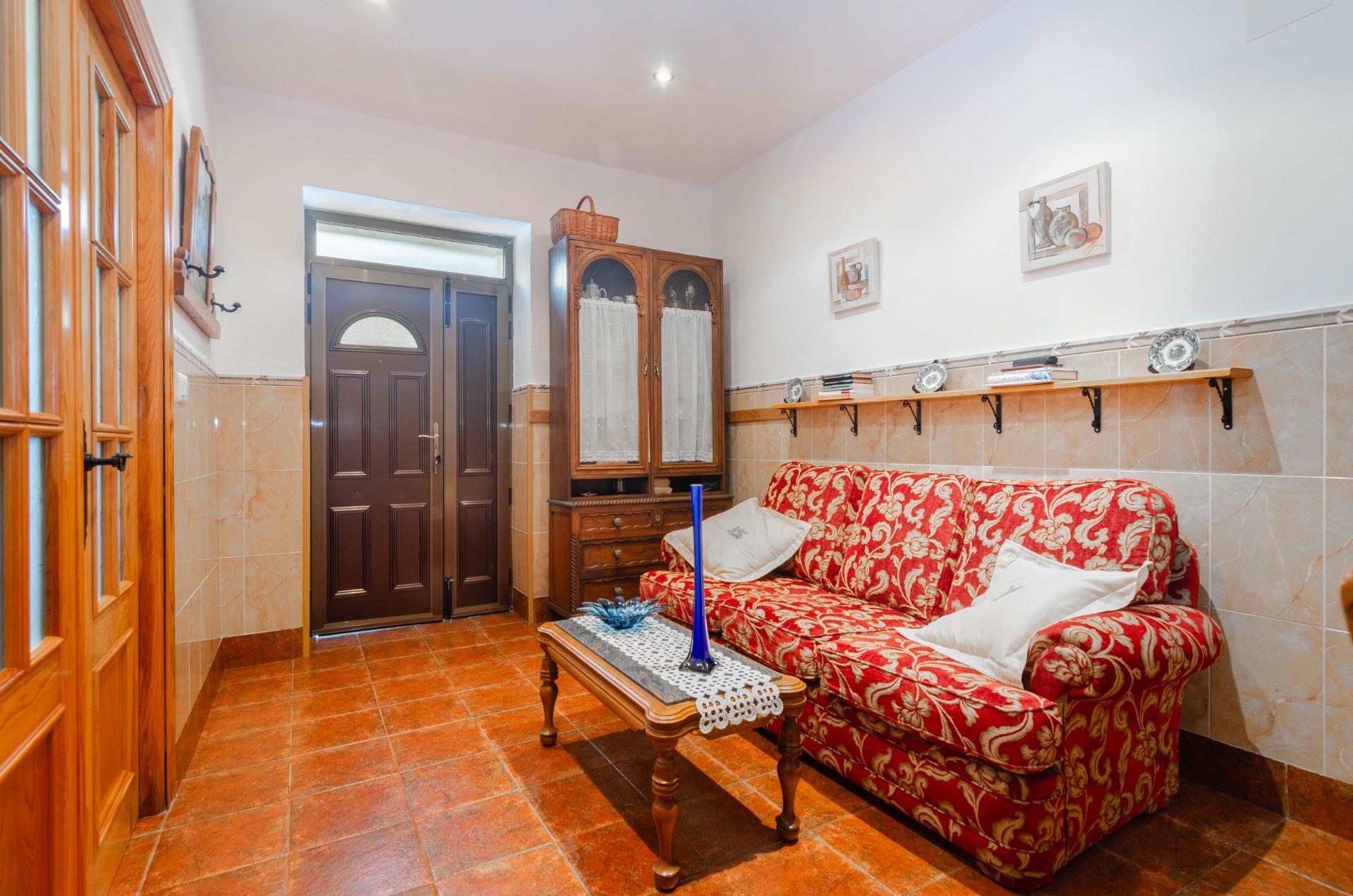 Apartment in Mieres