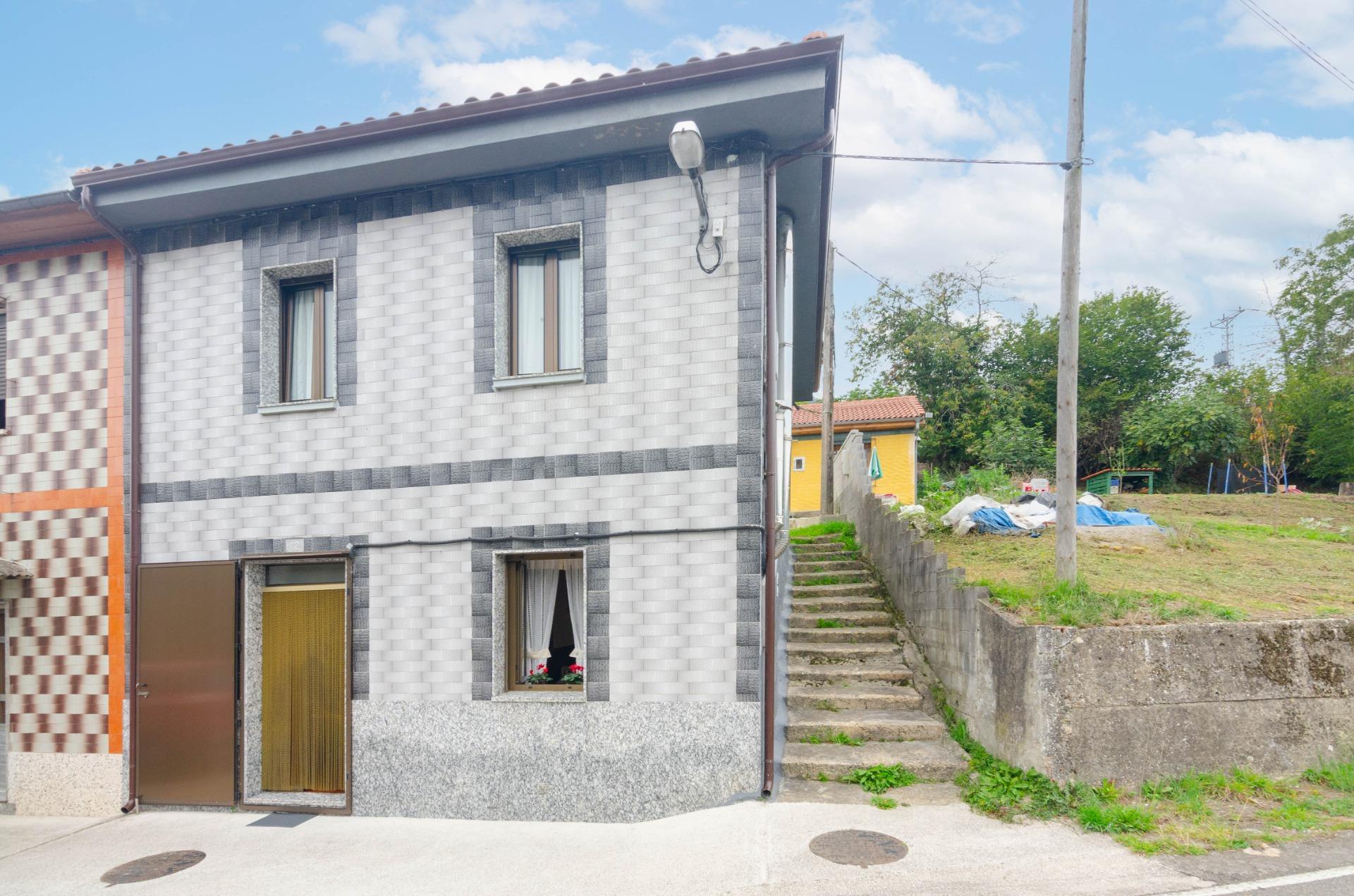 Apartment in Mieres