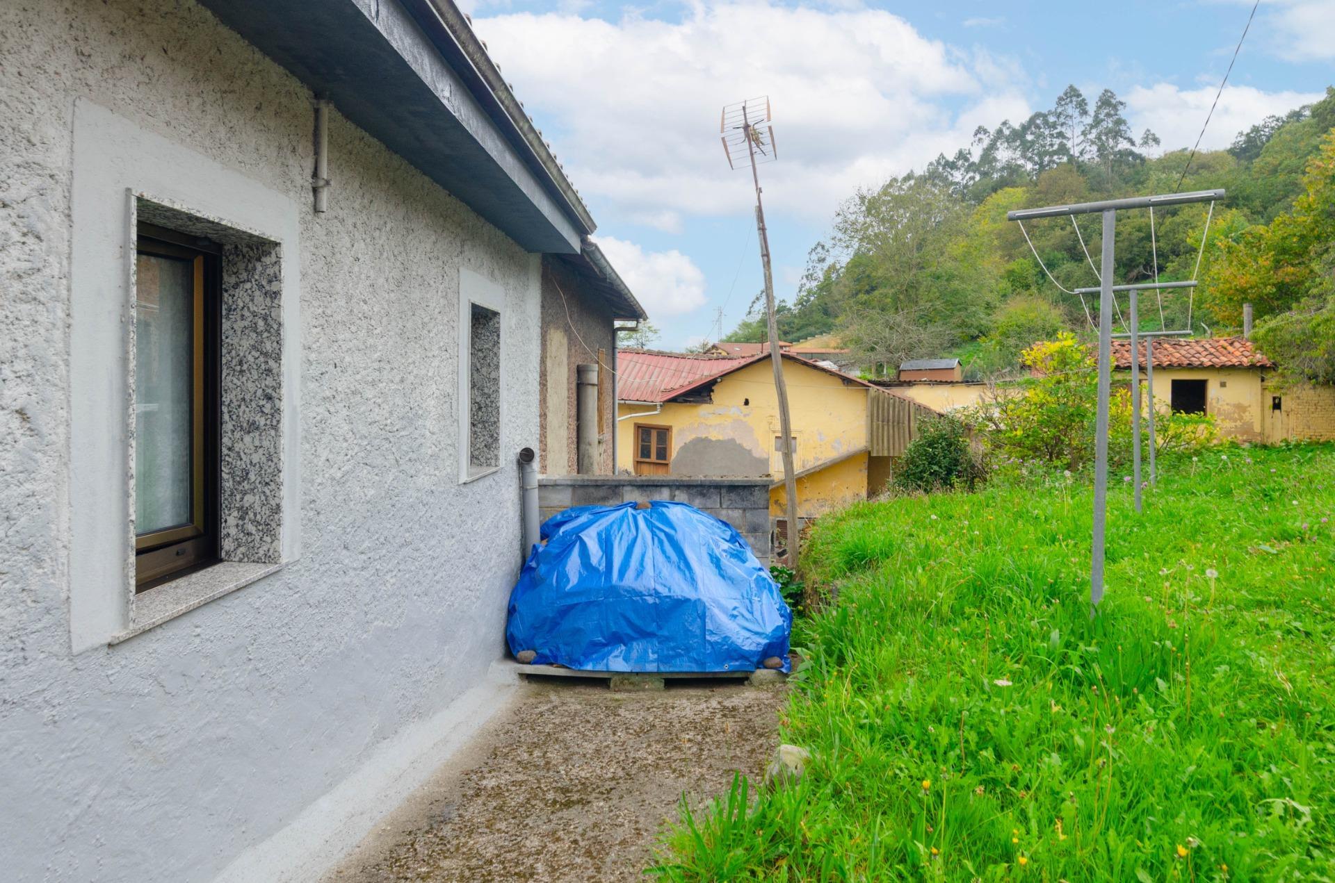 Apartment in Mieres
