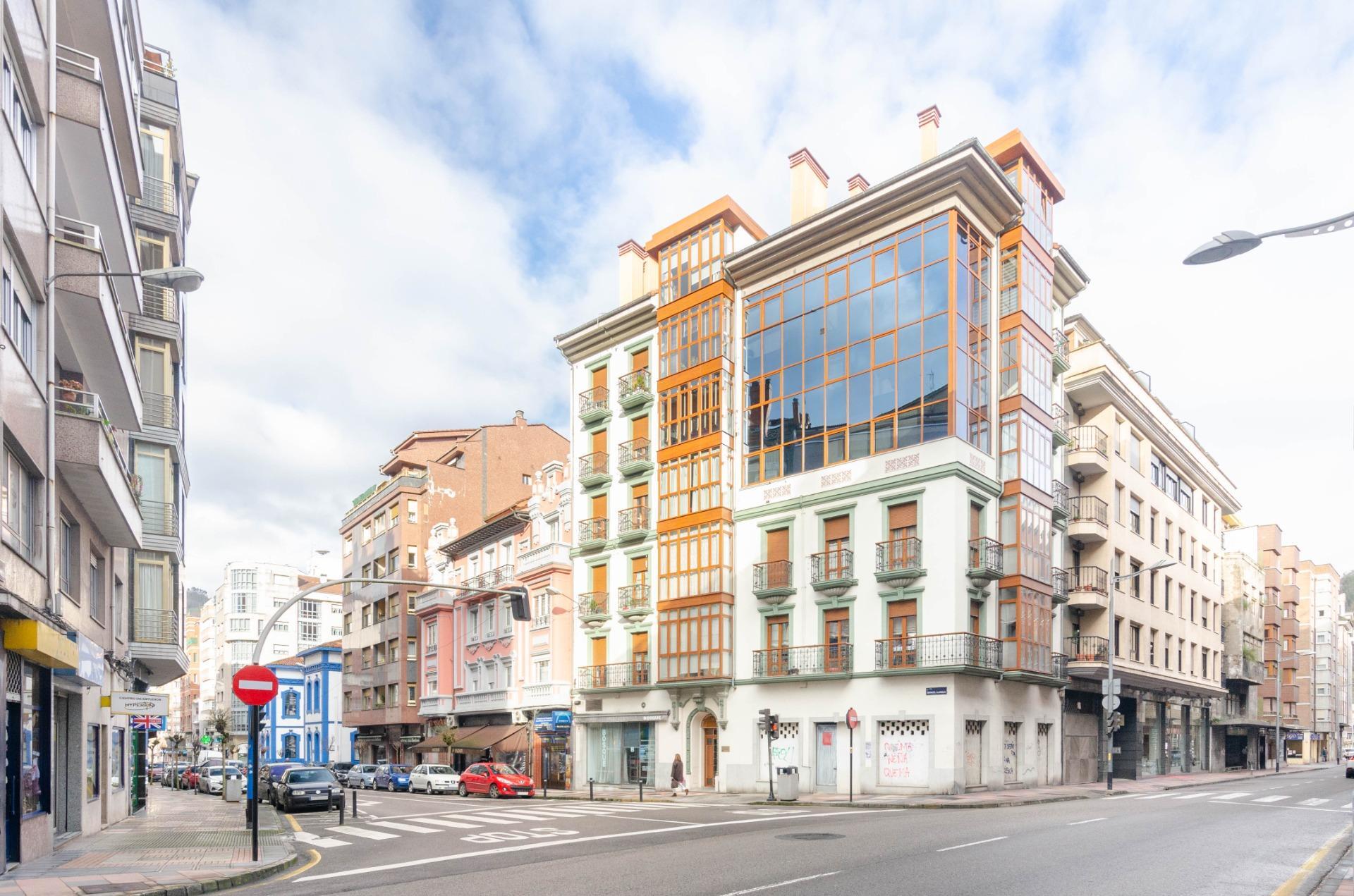 Business in Mieres