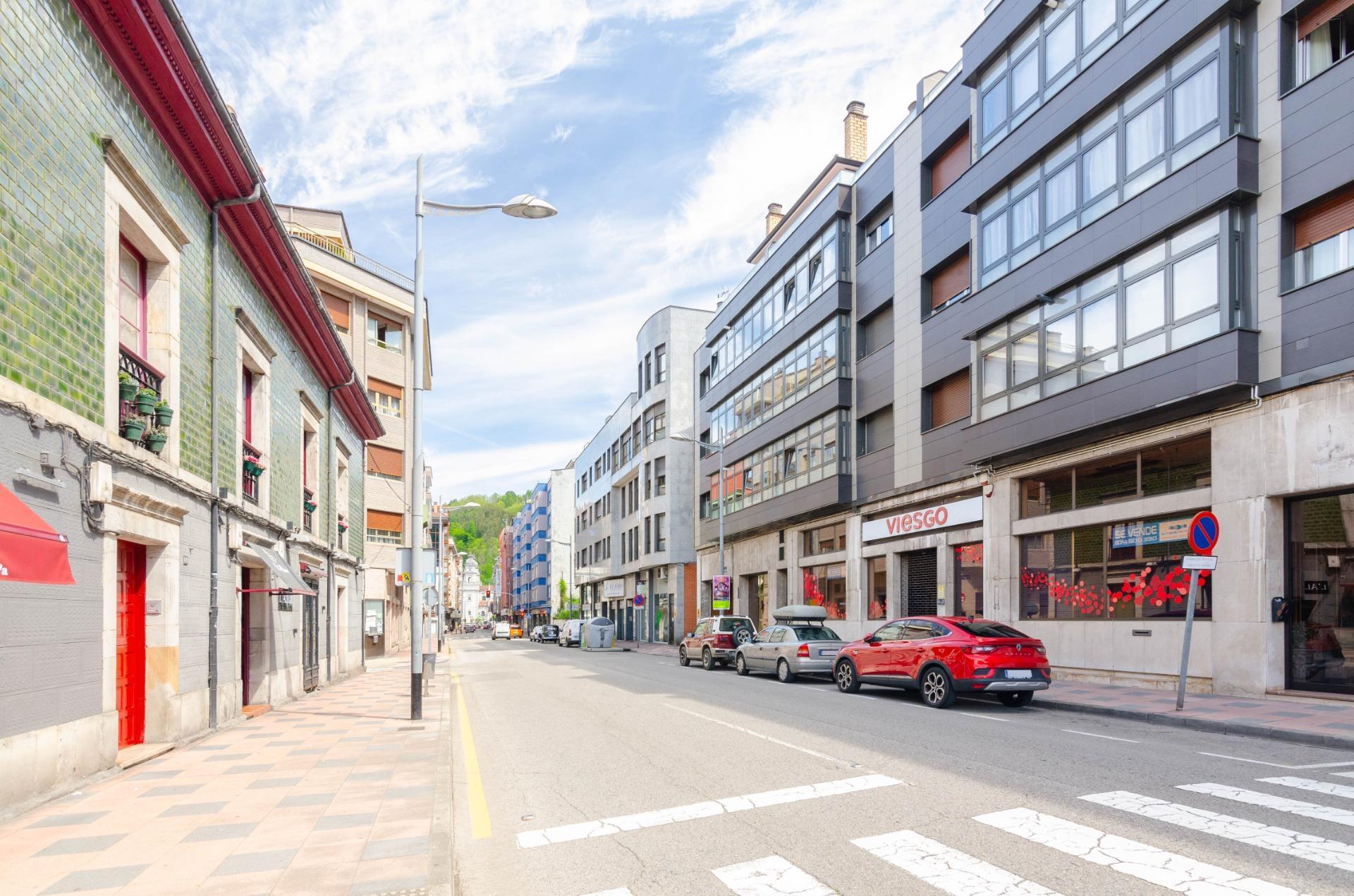 Business in Mieres
