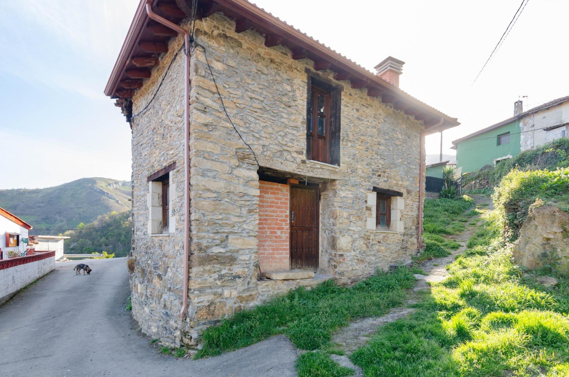 Villa in Lena