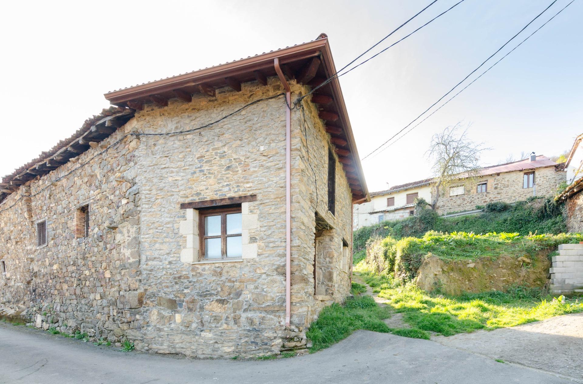 Villa in Lena