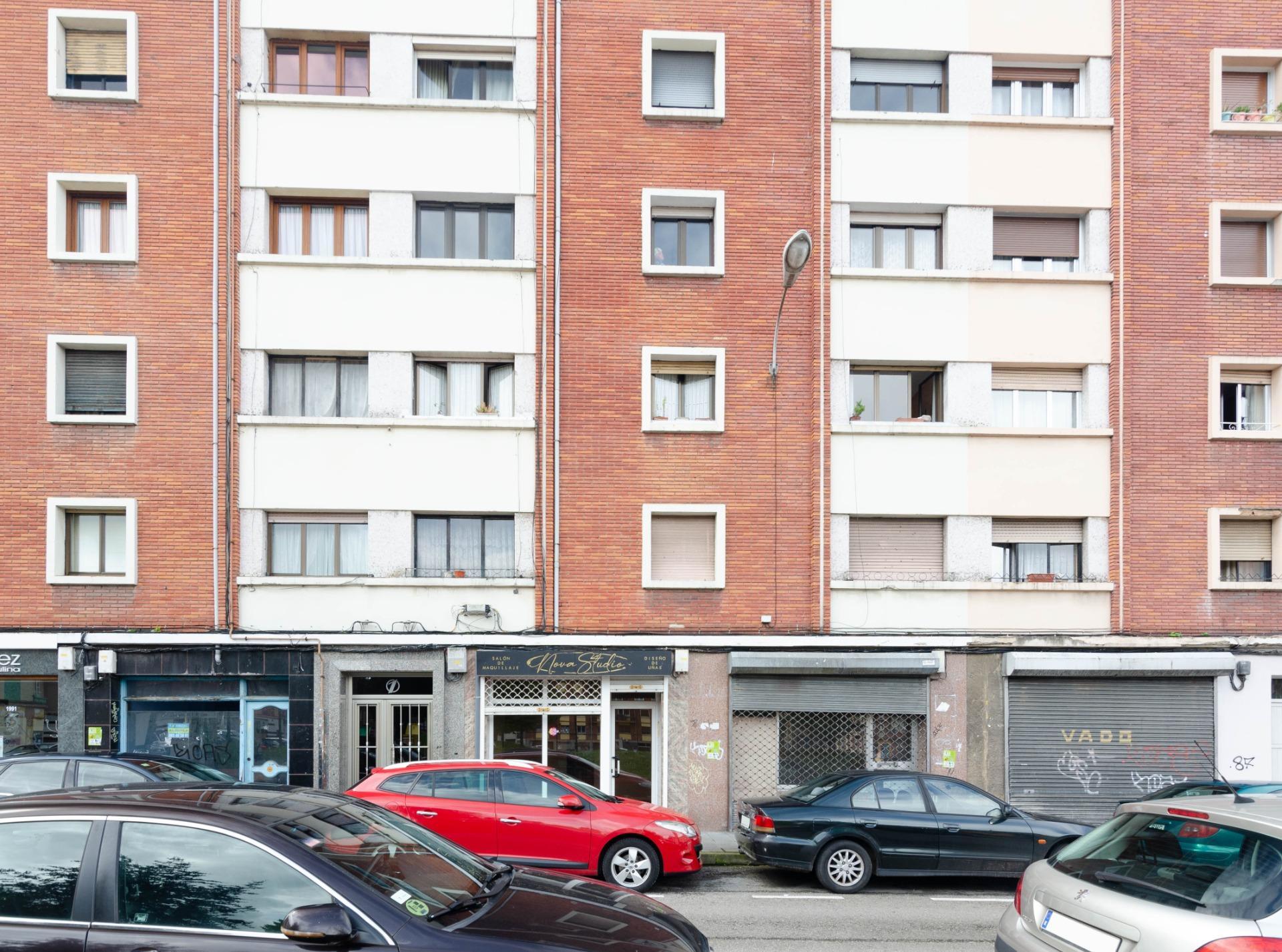 Business in Mieres