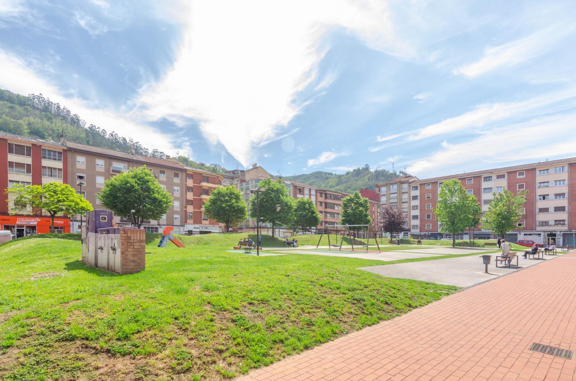 Business in Mieres