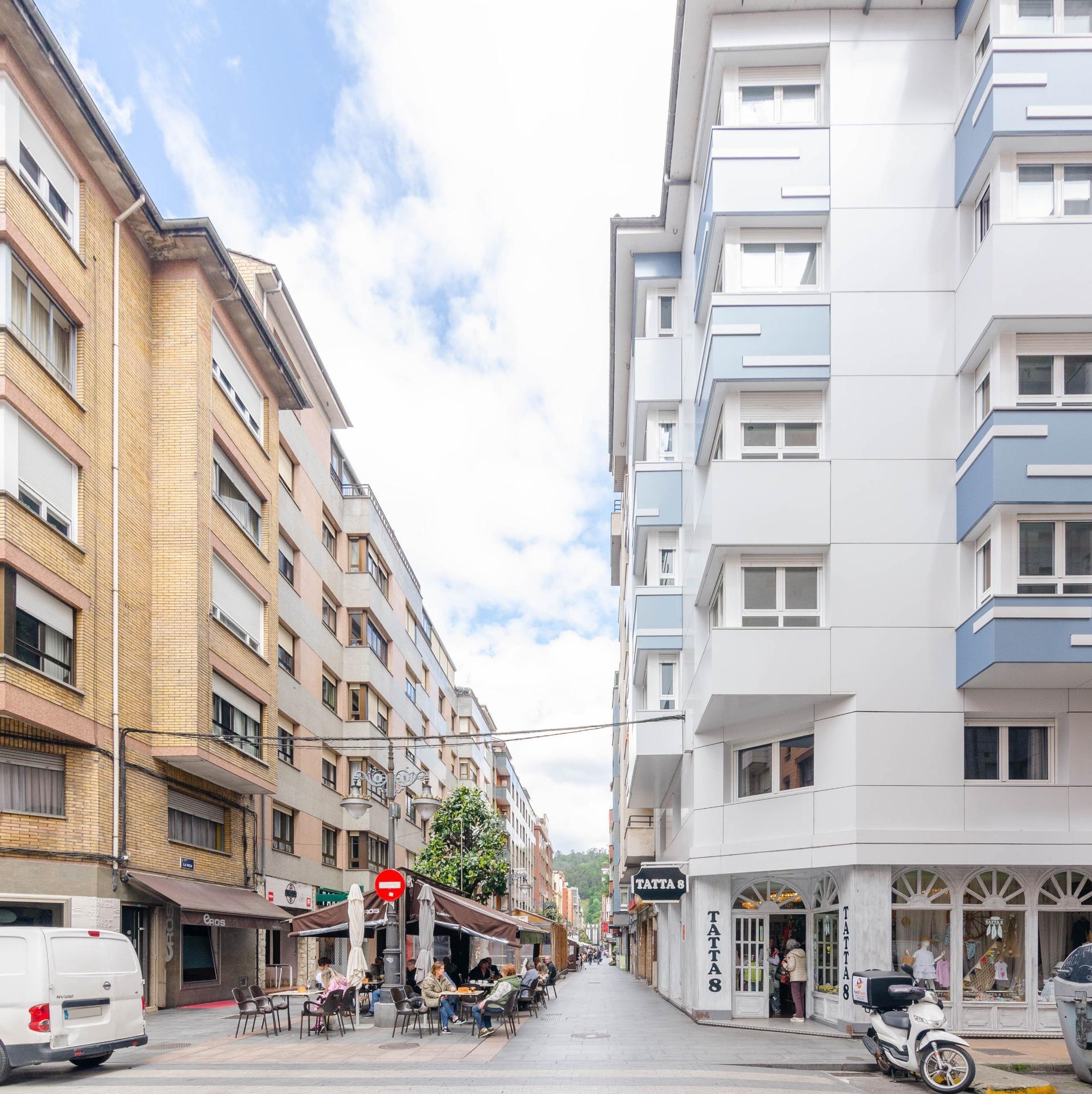 Business in Mieres
