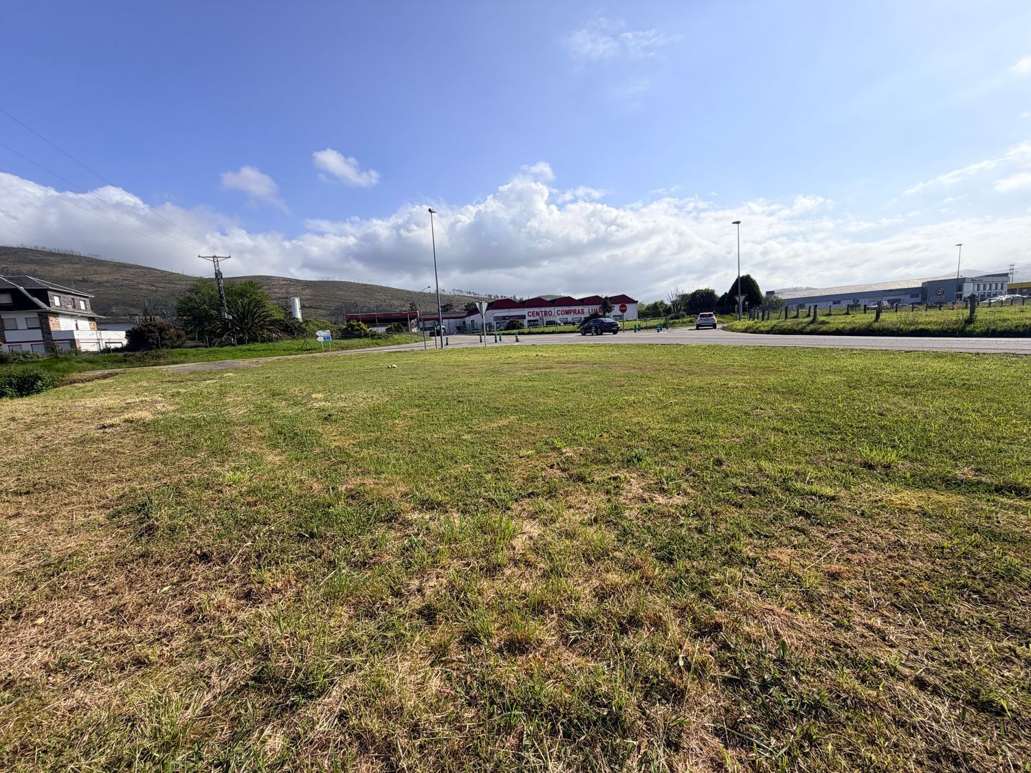 Suelo en venta, Luarca