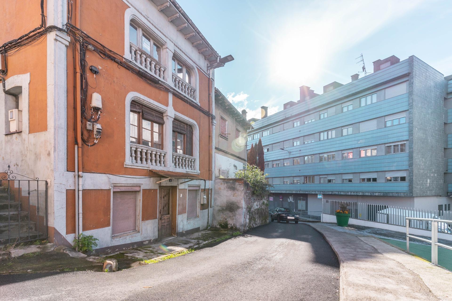 Edificio en venta, Llangréu/Langreo