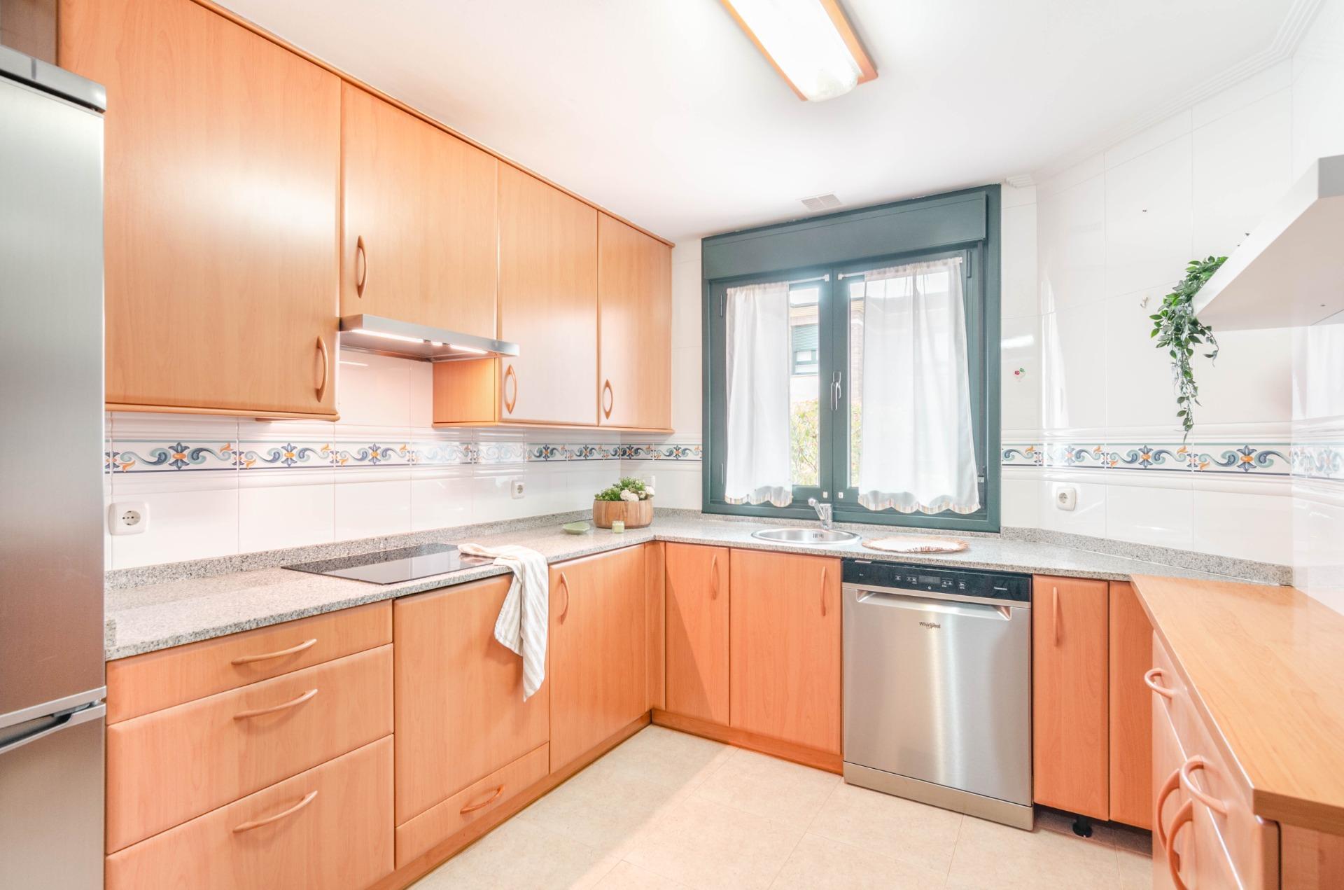 Casa en venta en calle Alerces, 12, Asturias 2/50