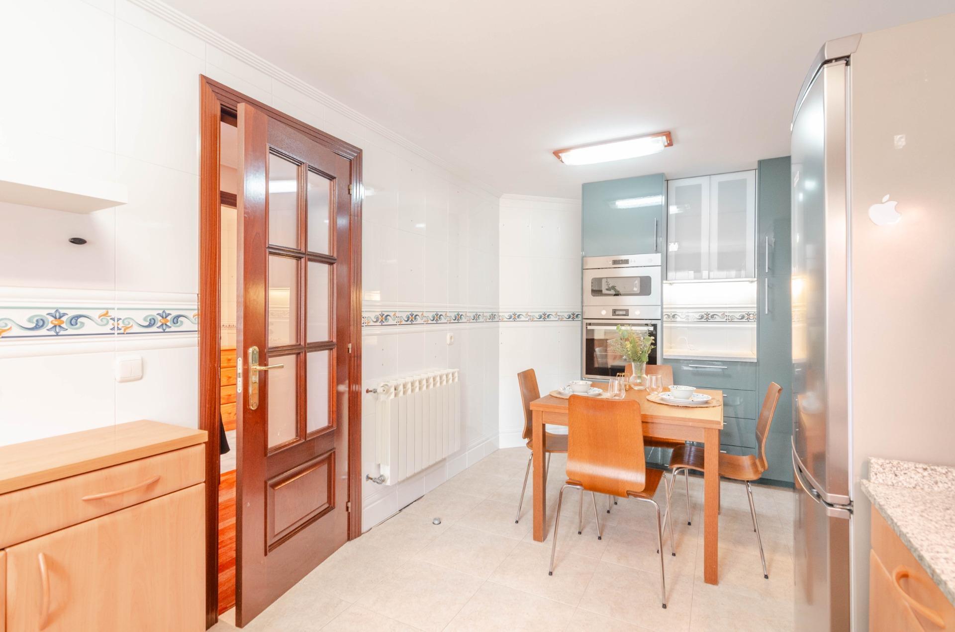 Casa en venta en calle Alerces, 12, Asturias 11/50