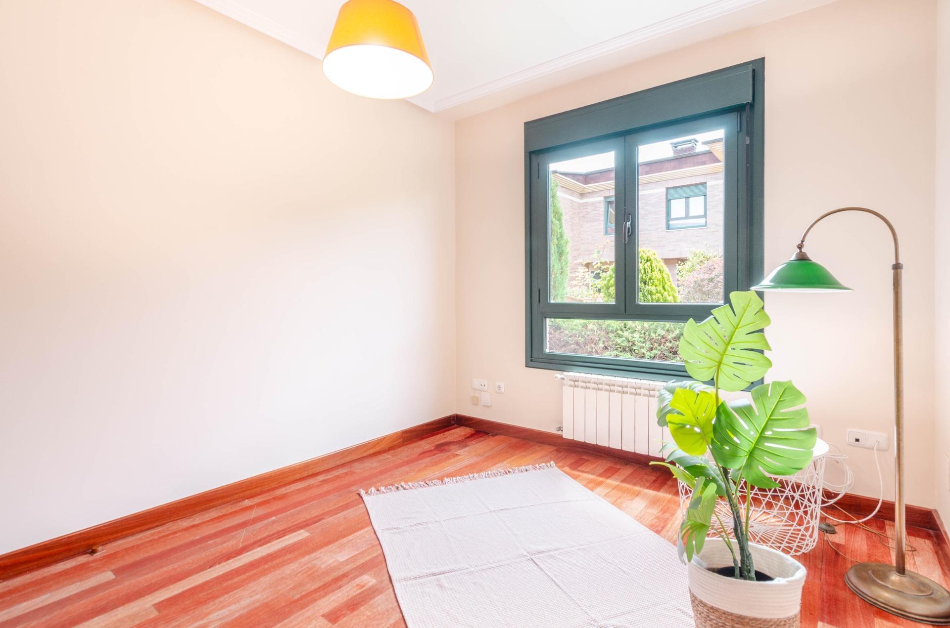 Casa en venta en calle Alerces, 12, Asturias 12/50