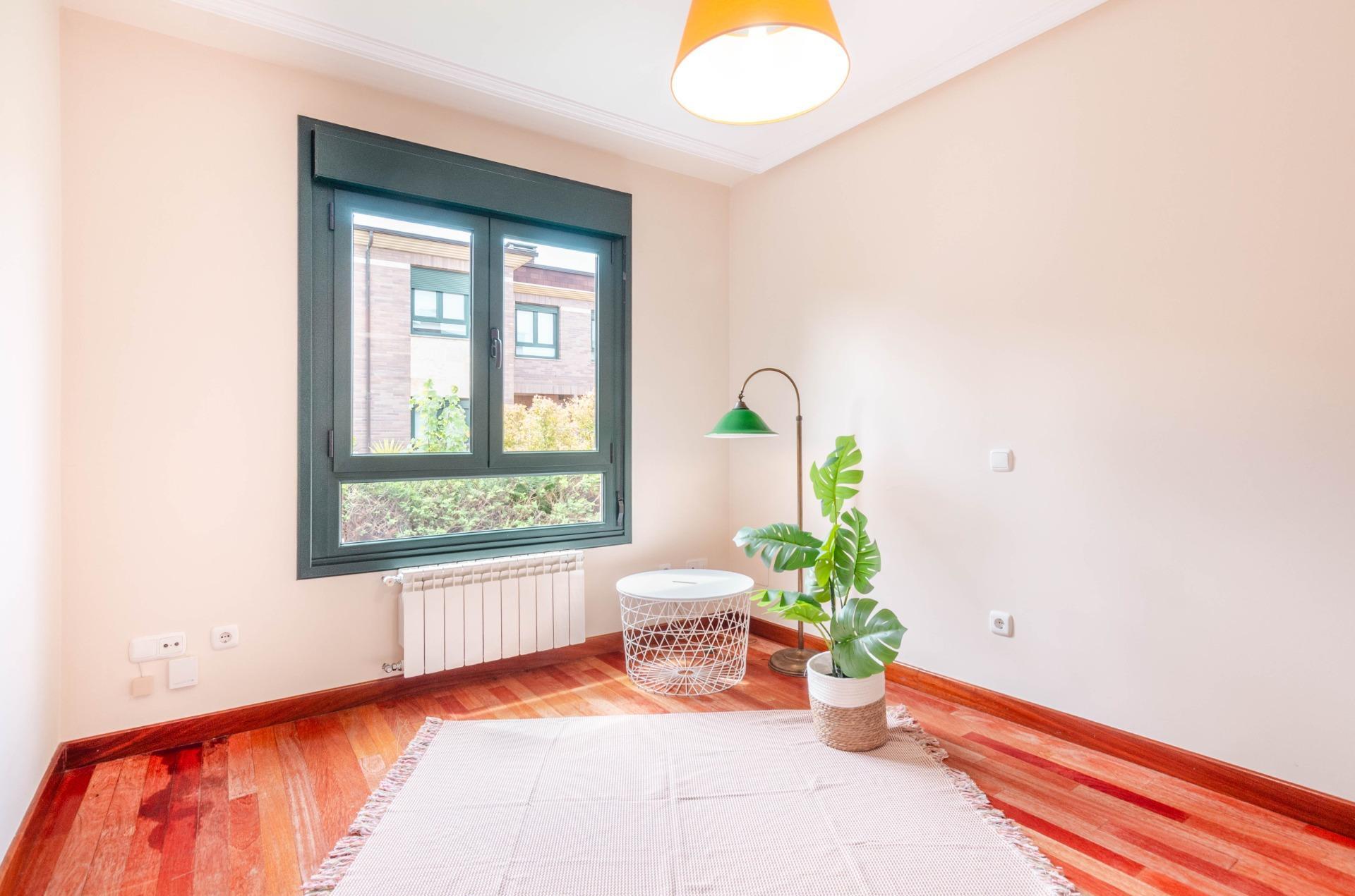 Casa en venta en calle Alerces, 12, Asturias 15/50
