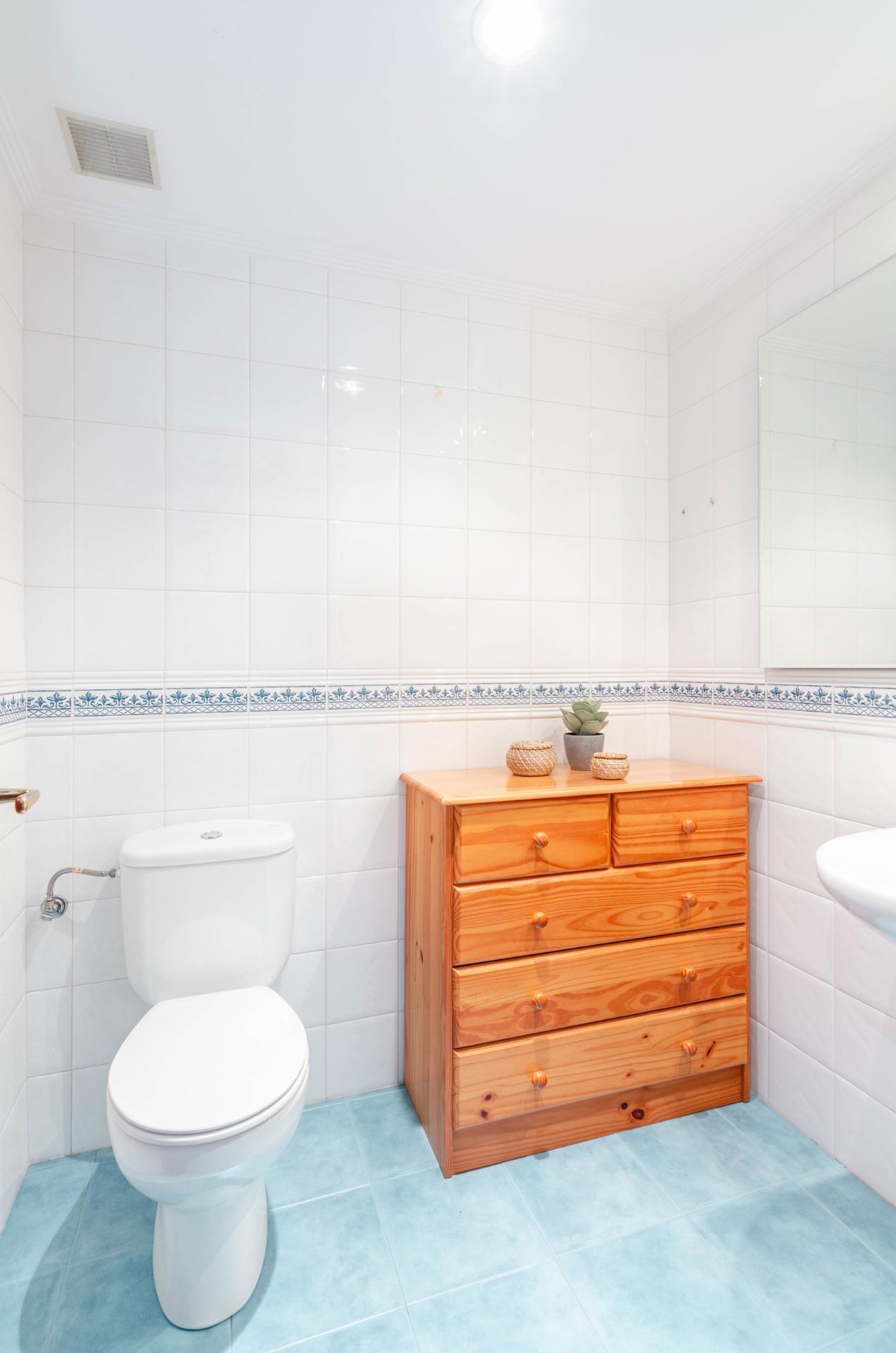 Casa en venta en calle Alerces, 12, Asturias 16/50
