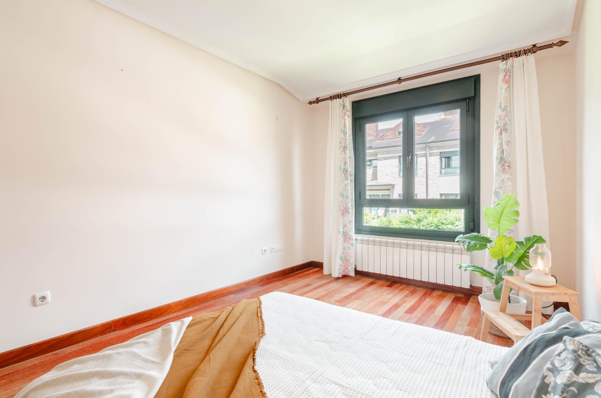 Casa en venta en calle Alerces, 12, Asturias 23/50
