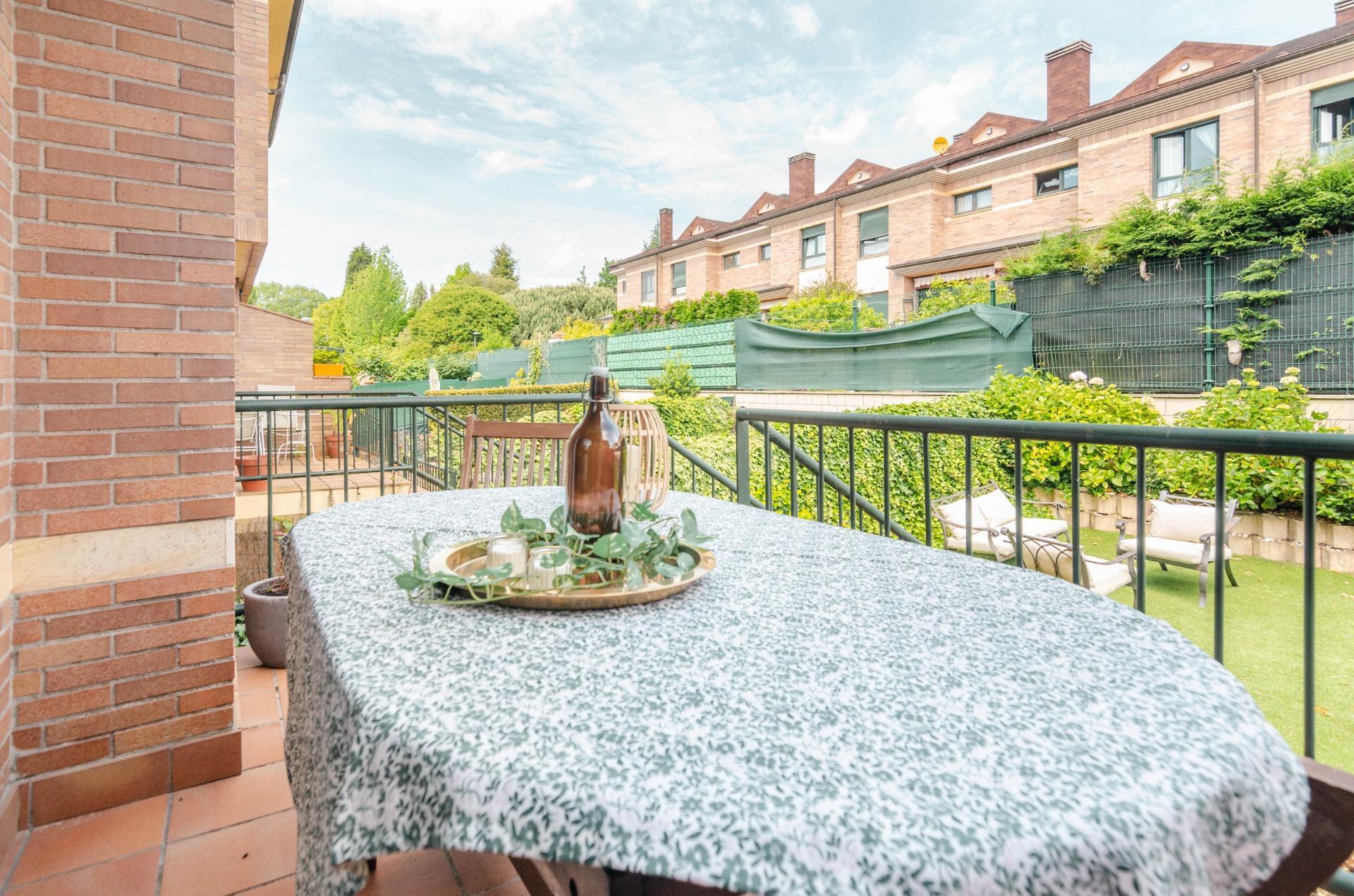 Casa en venta en calle Alerces, 12, Asturias 26/50