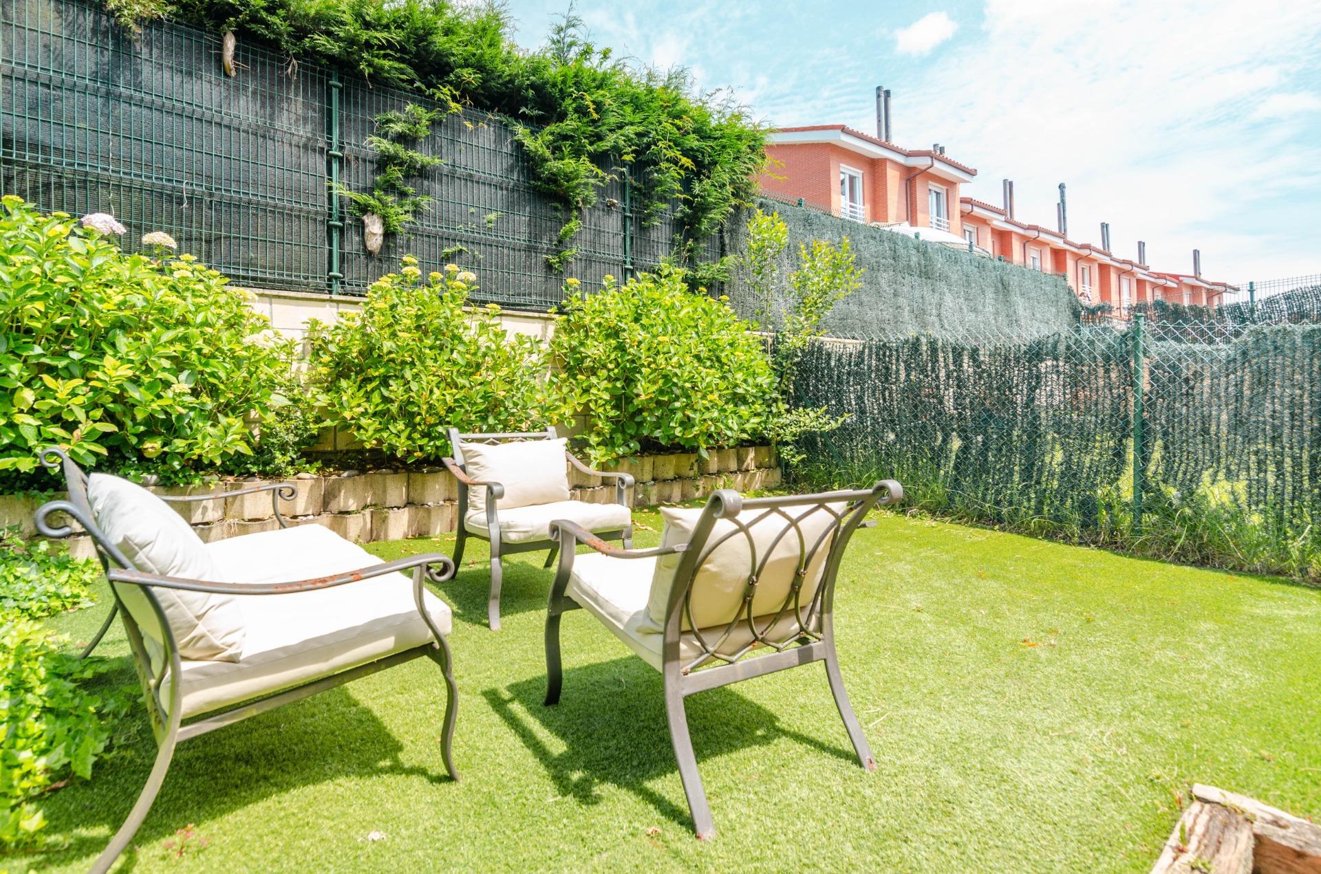 Casa en venta en calle Alerces, 12, Asturias 27/50