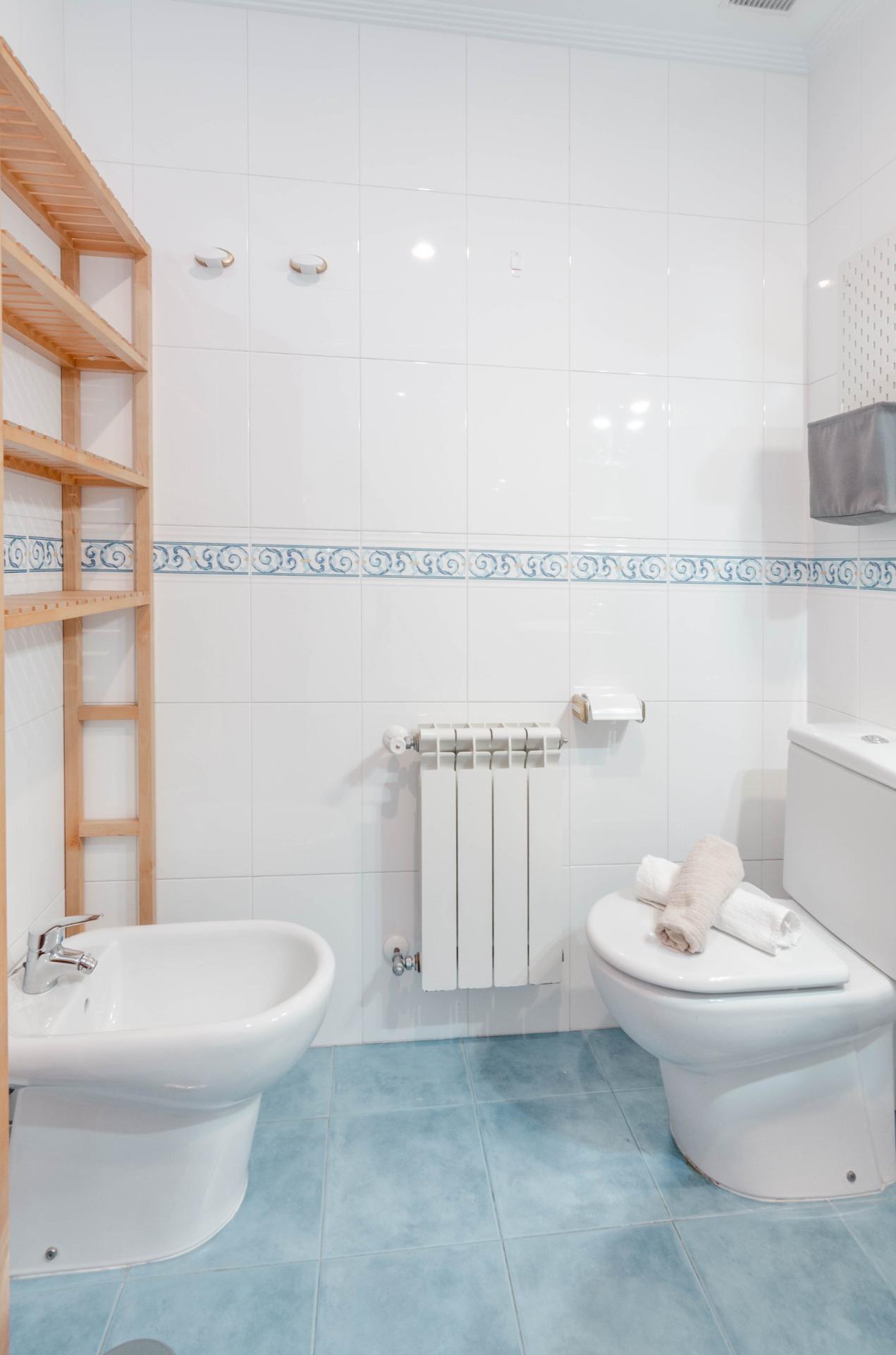 Casa en venta en calle Alerces, 12, Asturias 40/50