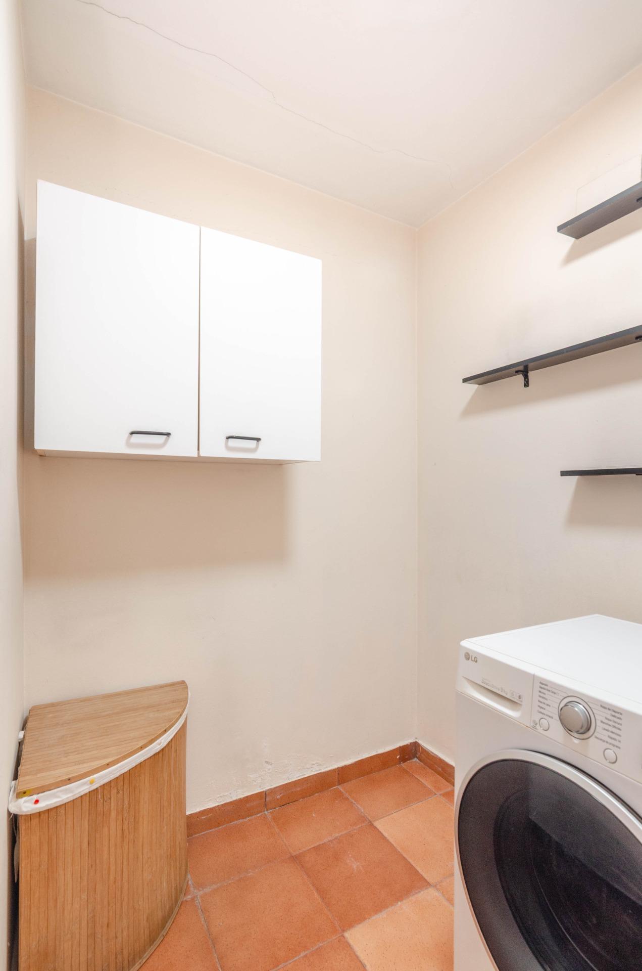 Casa en venta en calle Alerces, 12, Asturias 41/50