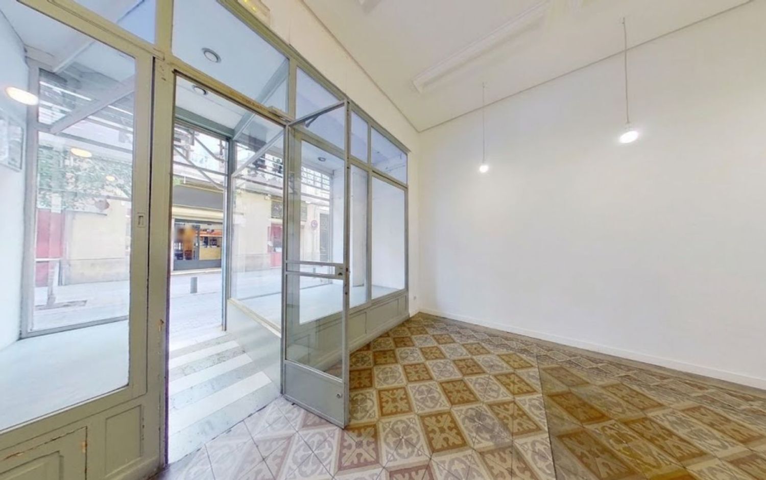 Local Comercial en venta, Centro - Cortes, Madrid