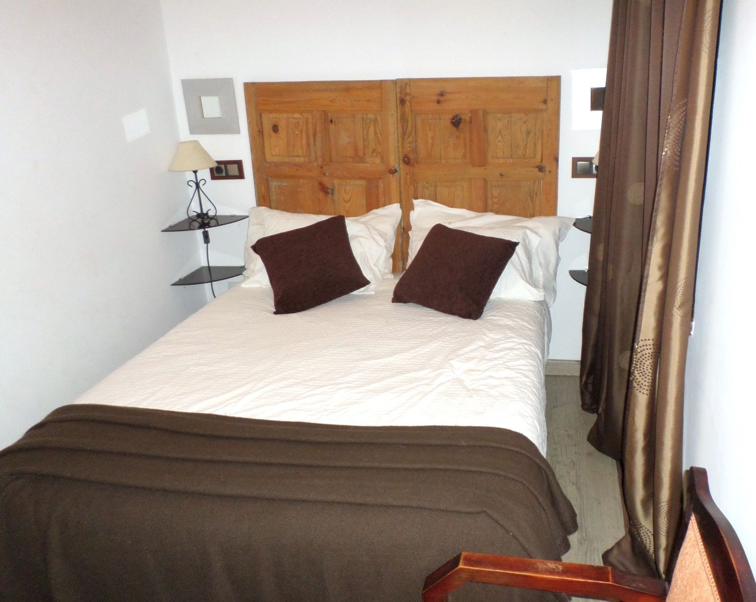 Casa en venta  calle CL ALCALDE PACO AZAÑEDO, Las Navas del Marqués  19/50