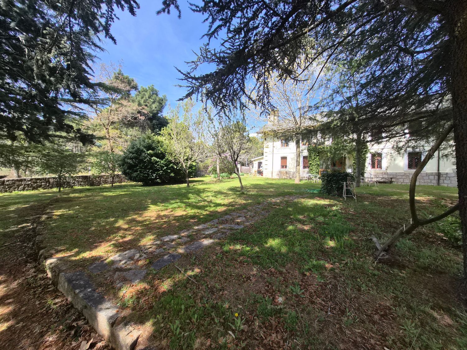 Casa en venta  calle CL ALCALDE PACO AZAÑEDO, Las Navas del Marqués  36/50