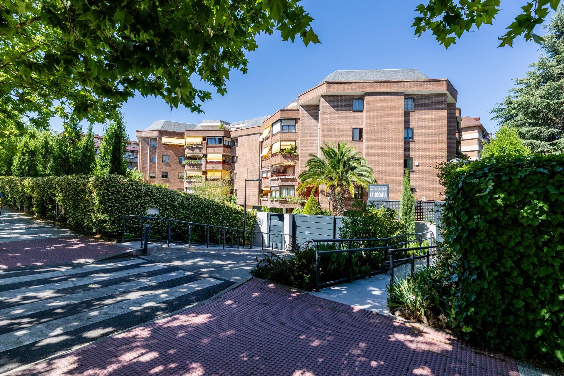 Piso en venta en calle España, Majadahonda 11/31