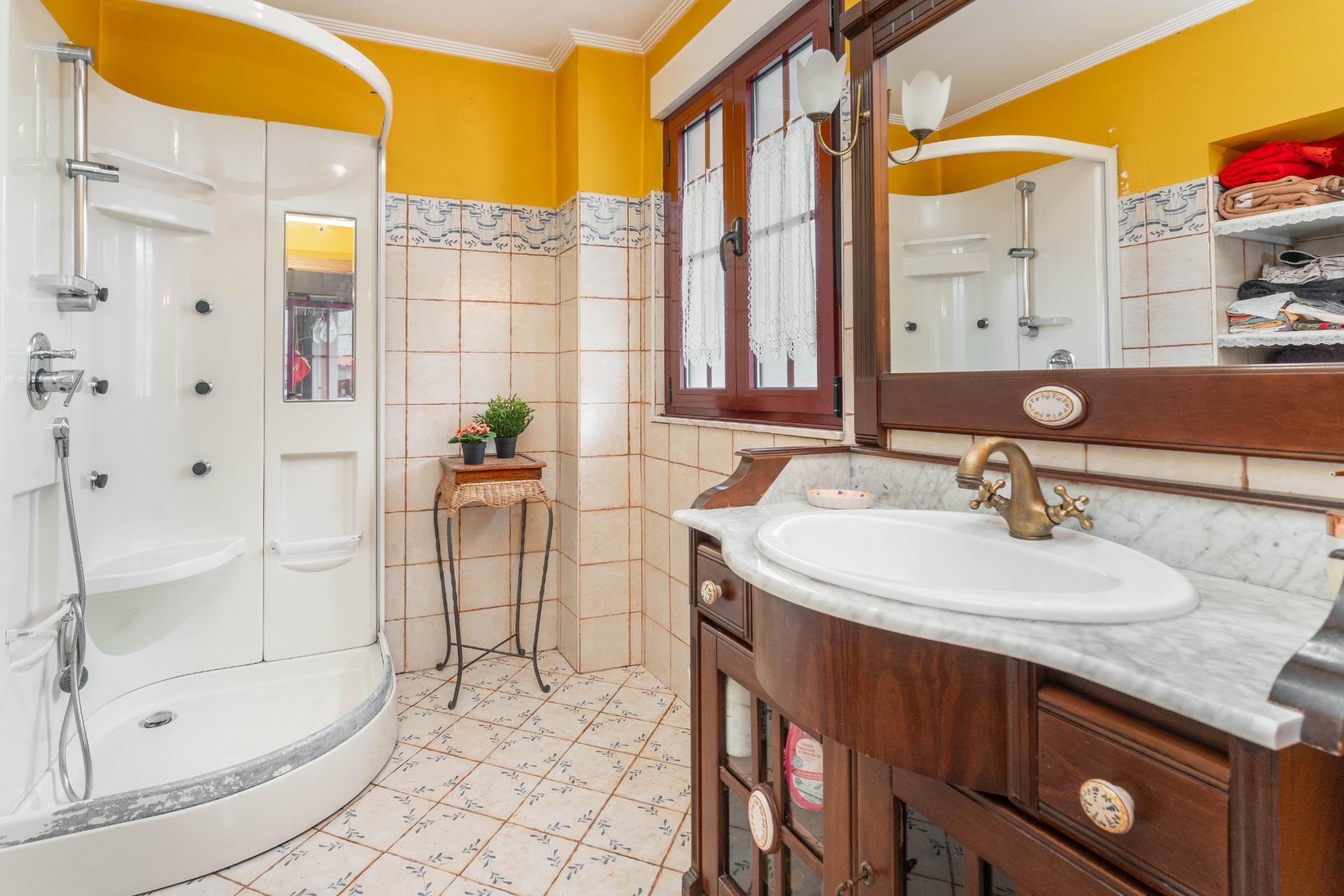 Casa en venta  calle JOSE MANUEL BOBES, 26, Lugo de Llanera, Asturias  10/49