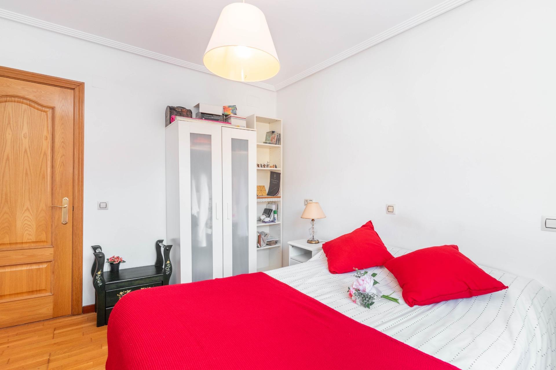 Casa en venta  calle JOSE MANUEL BOBES, 26, Lugo de Llanera, Asturias  22/49