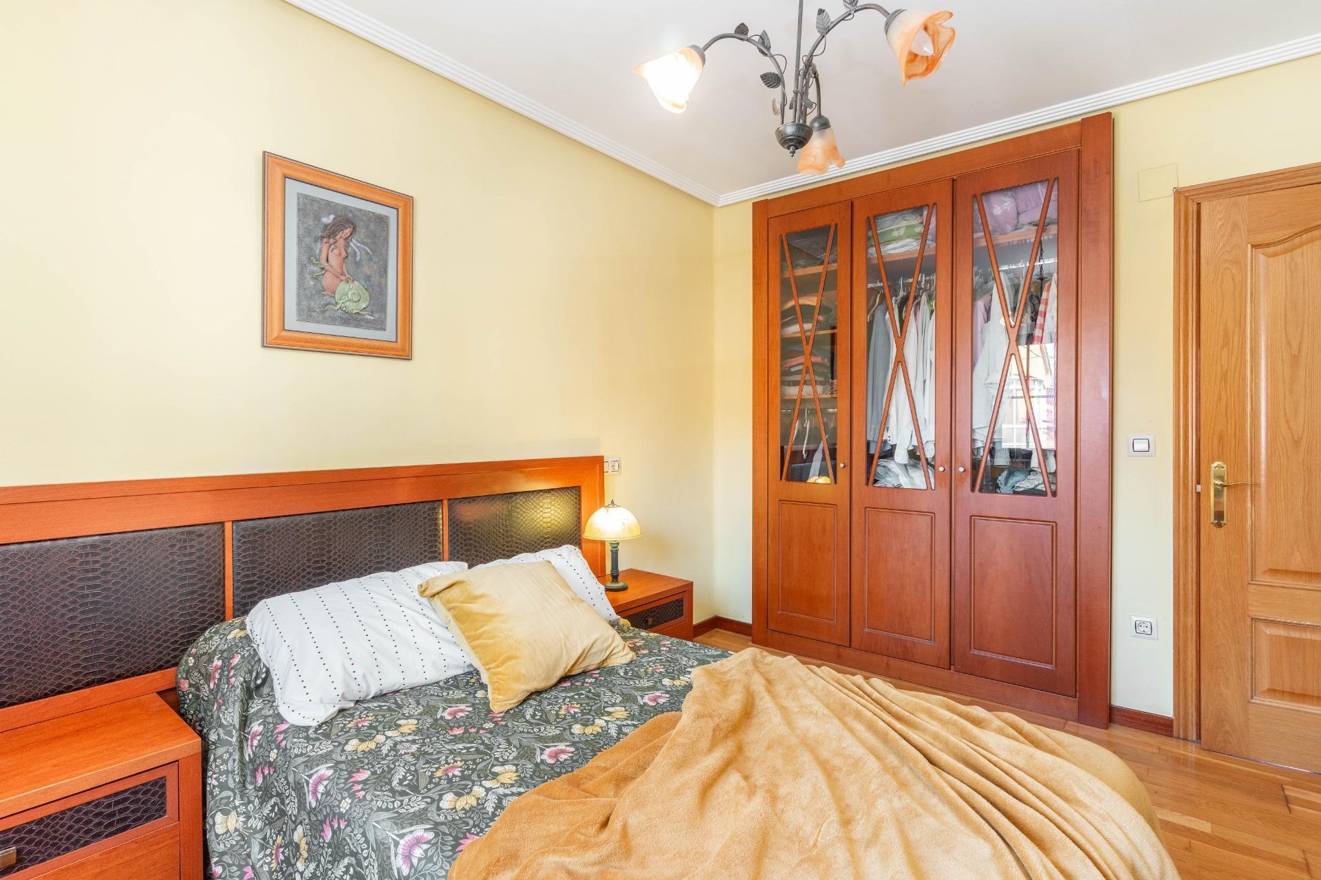 Casa en venta  calle JOSE MANUEL BOBES, 26, Lugo de Llanera, Asturias  26/49