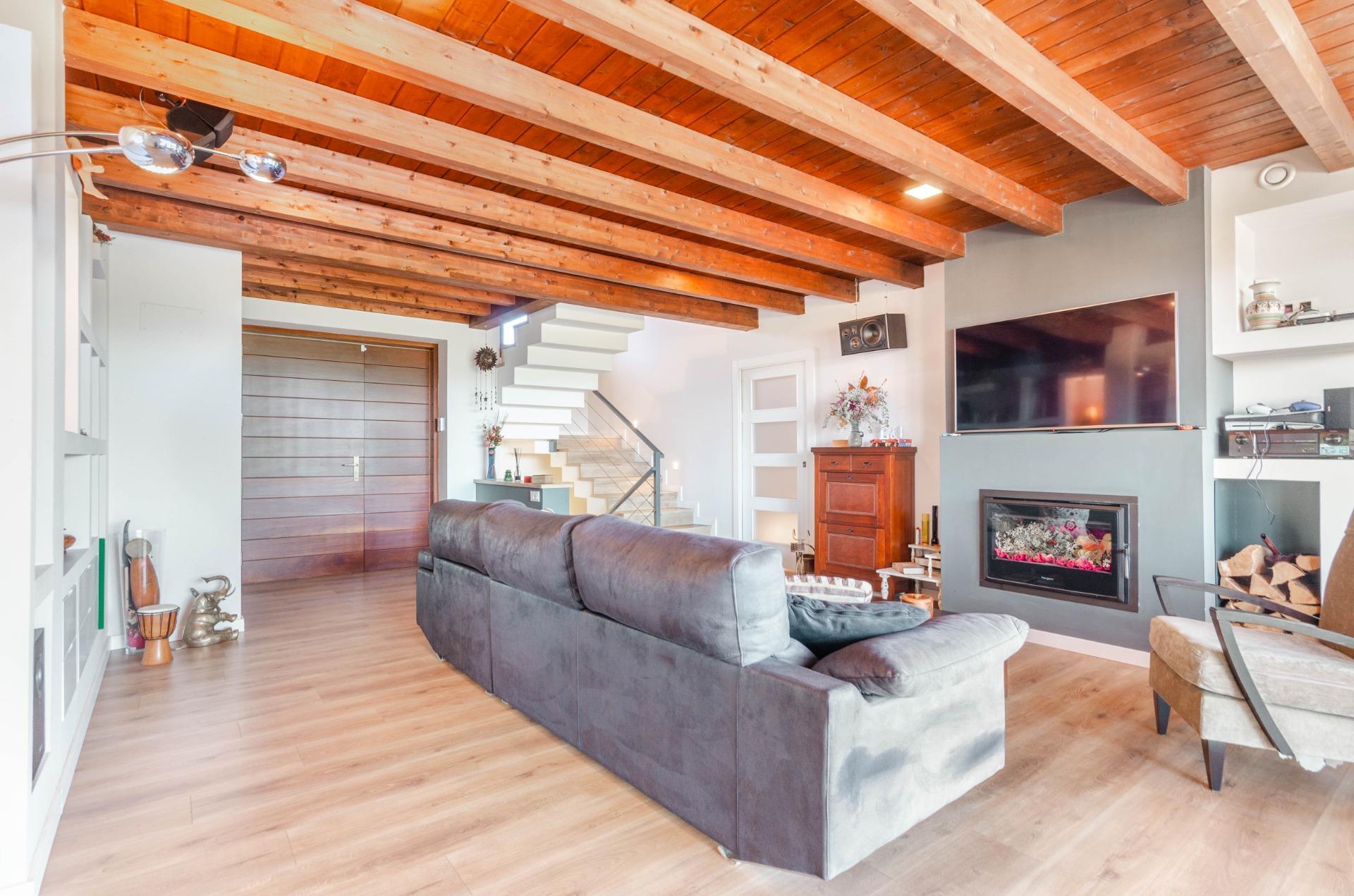 Casa en venta en calle Pañeda Nueva, 46,  El Mesón La Tabla, Asturias 43/73