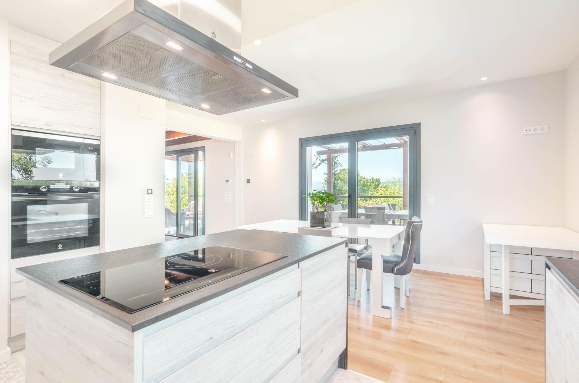 Casa en venta en calle Pañeda Nueva, 46,  El Mesón La Tabla, Asturias 56/73