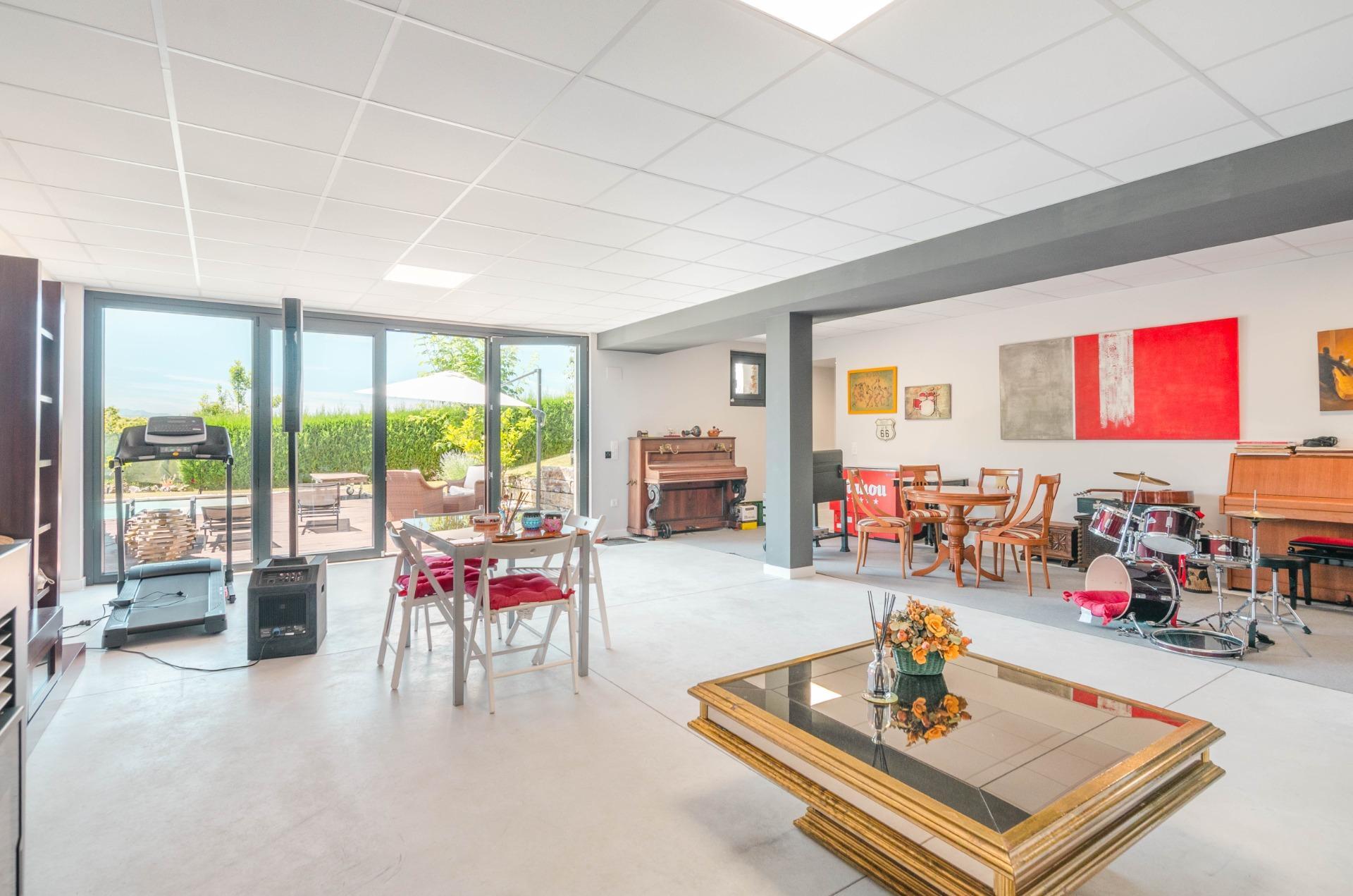 Casa en venta en calle Pañeda Nueva, 46,  El Mesón La Tabla, Asturias 63/73