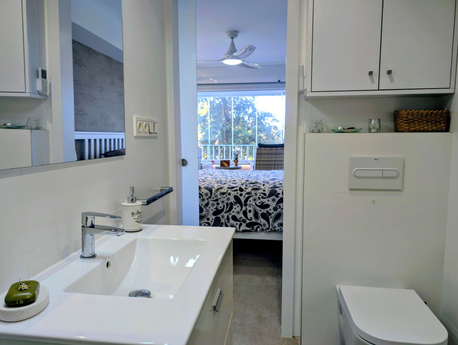 Piso en venta en calle Pleamar, Torrevieja 21/25