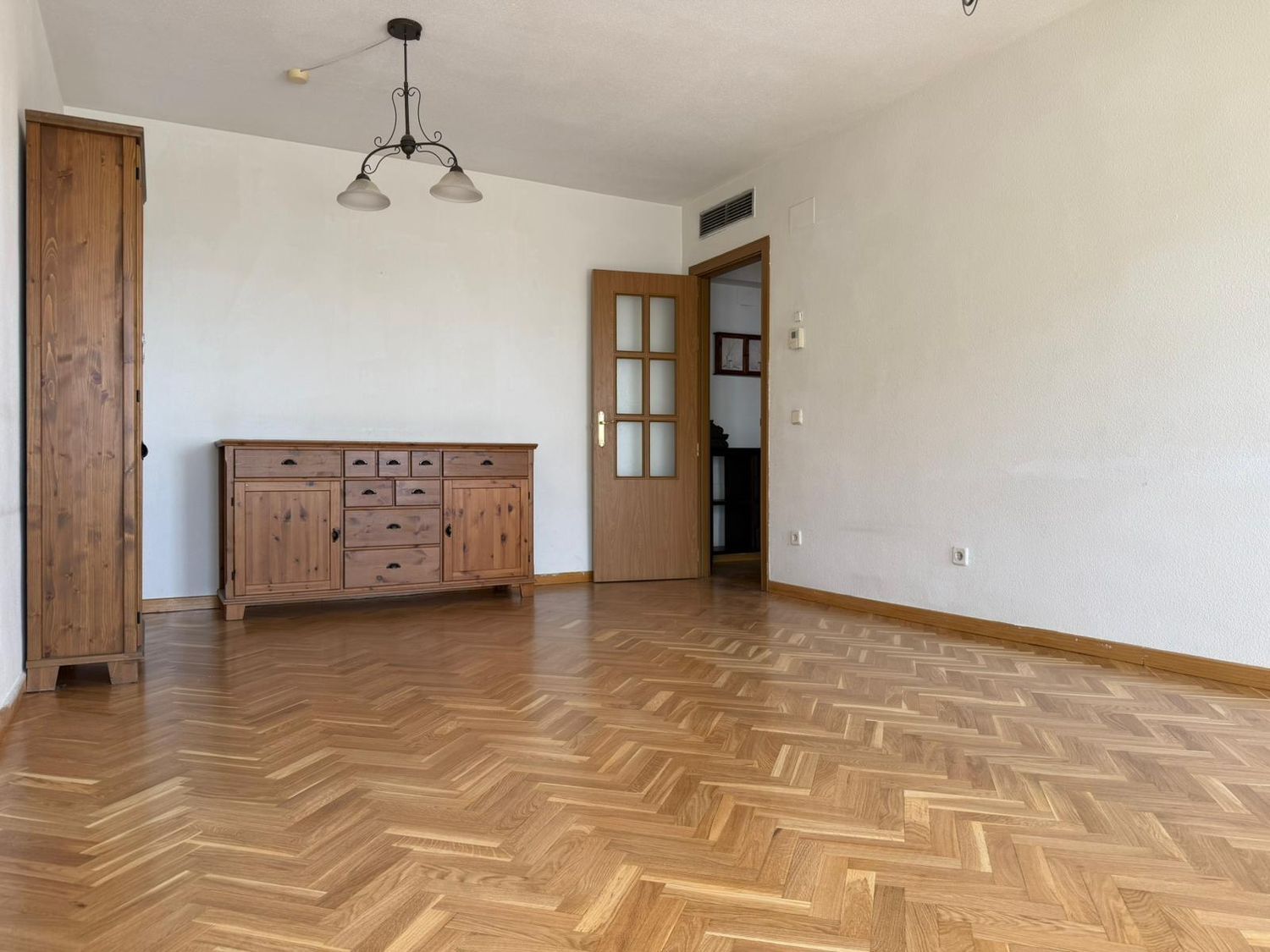 Piso en venta  calle del Maravedí, Madrid  1/1