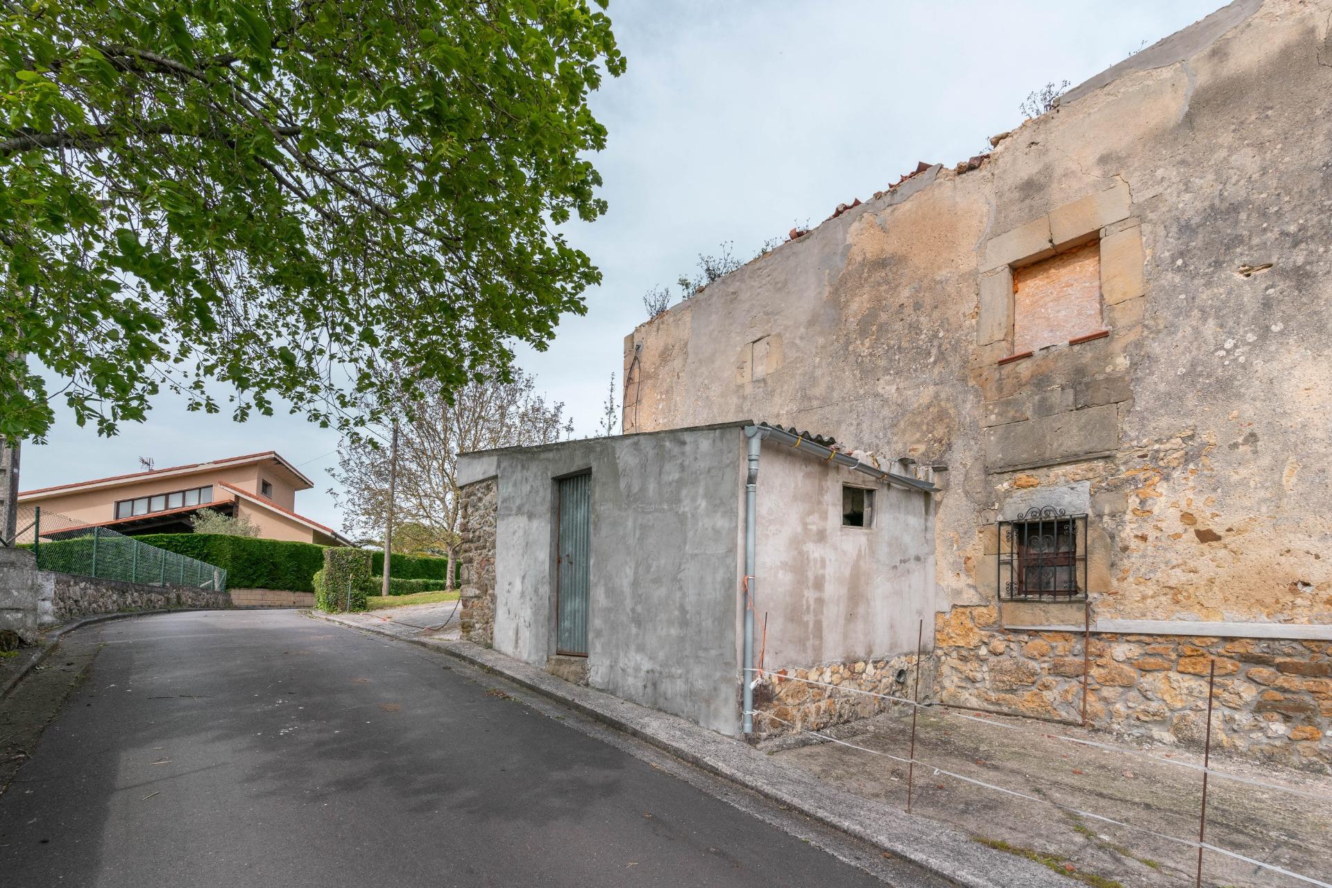 Casa en venta en calle Abajo, 17, Siero 25/63