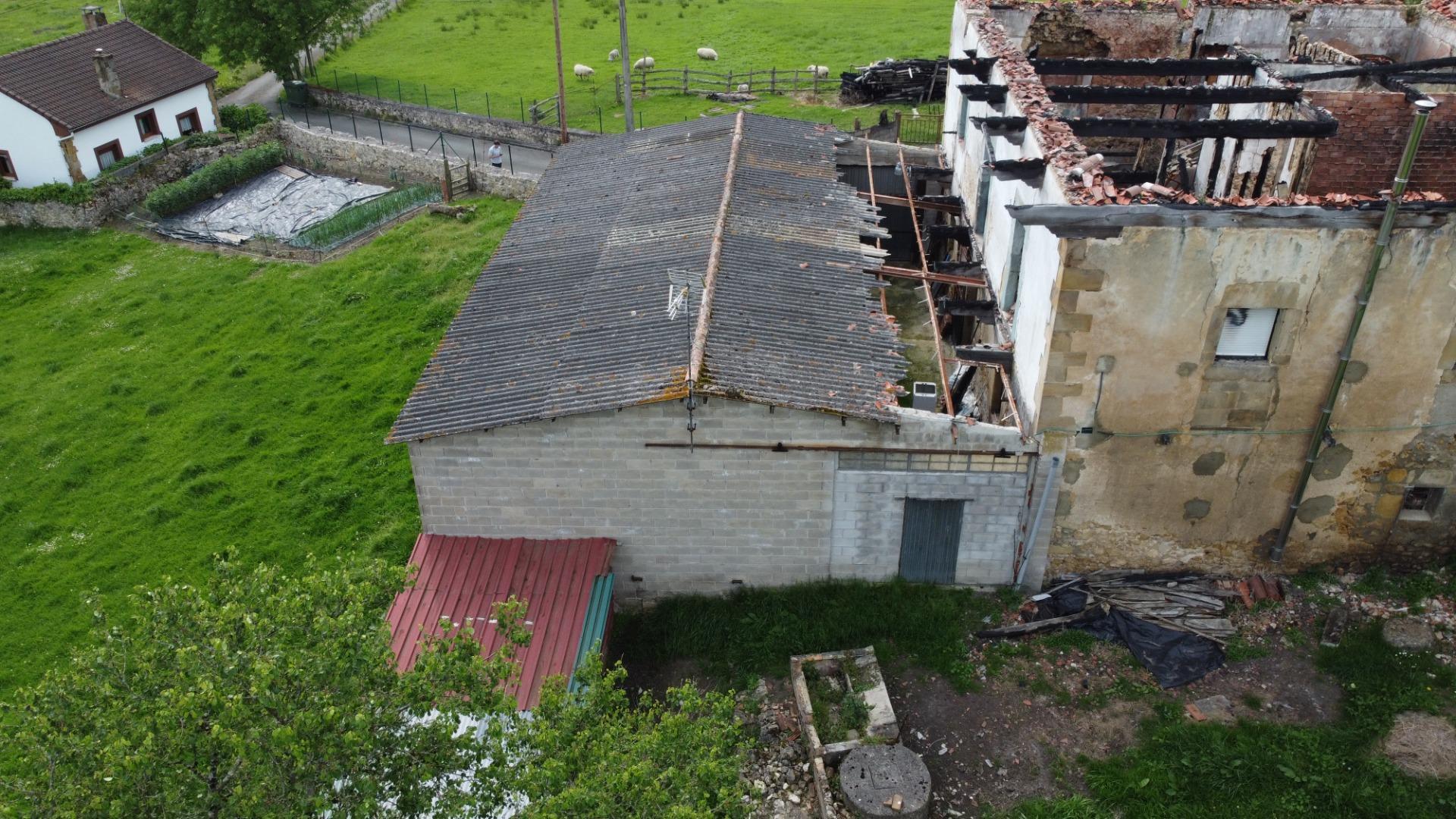 Casa en venta en calle Abajo, 17, Siero 32/63
