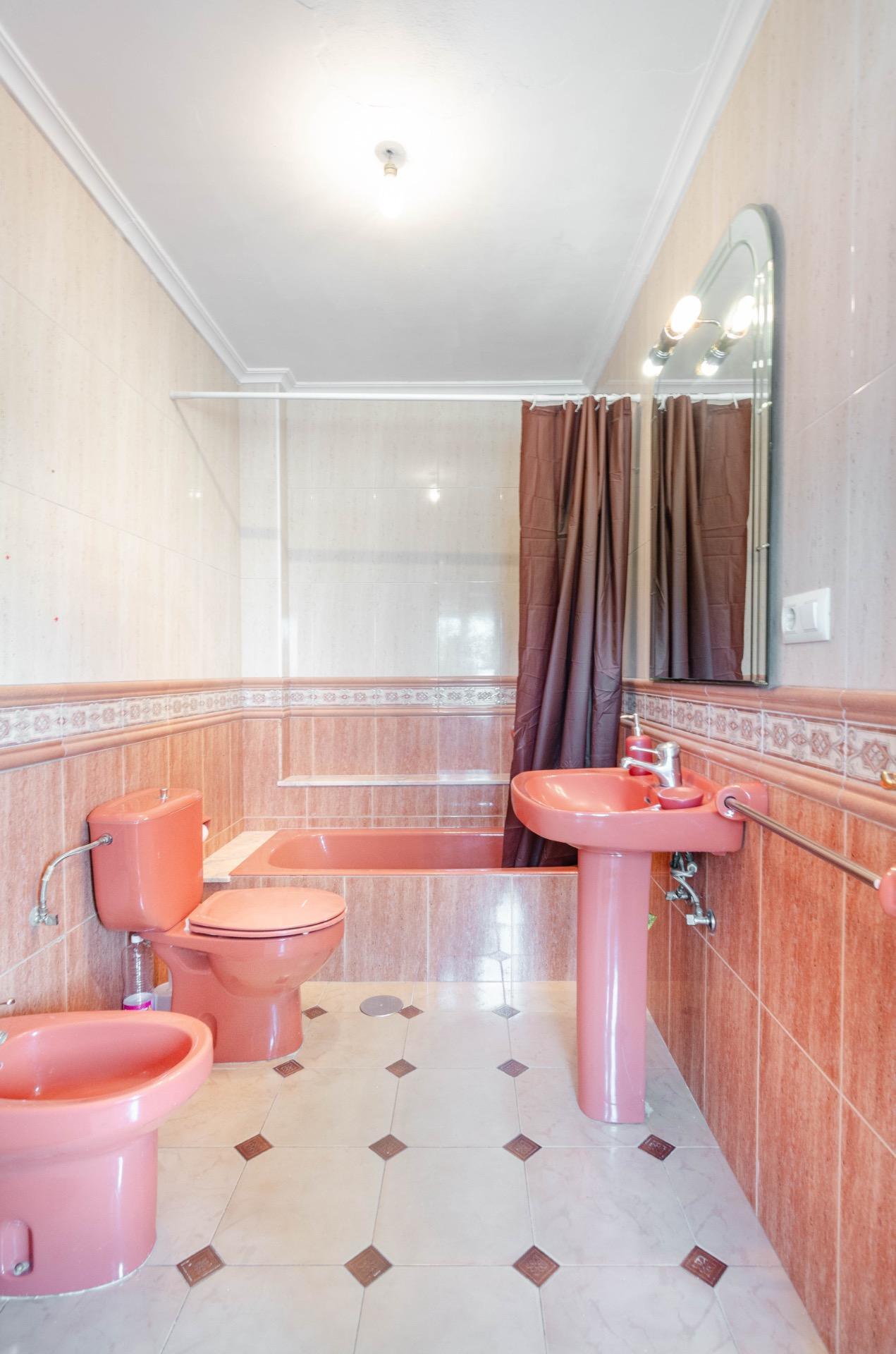 Casa en venta en calle Santo Dolfo, 47, Grado 45/71
