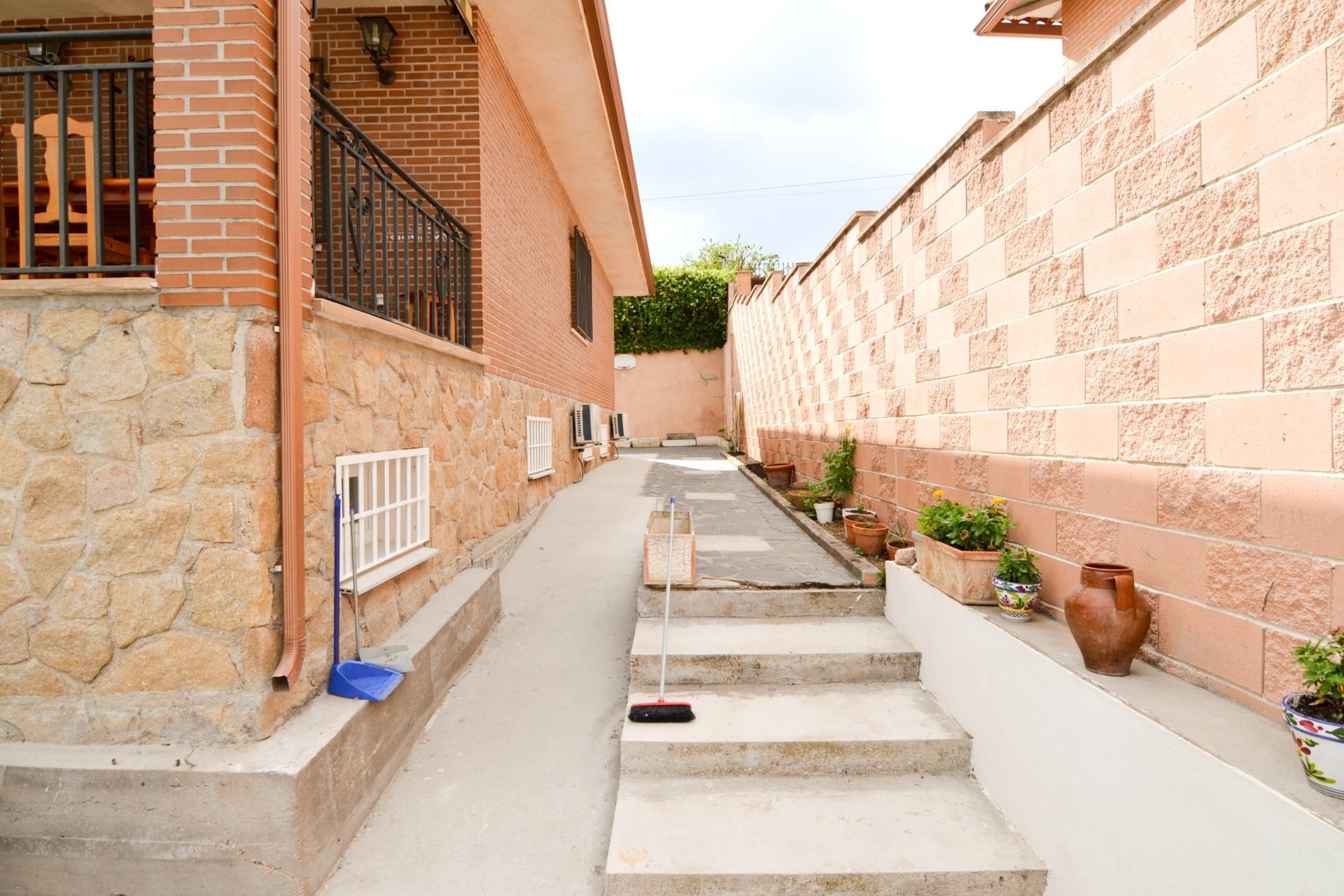 Casa en venta en Casarrubios del Monte 8/54
