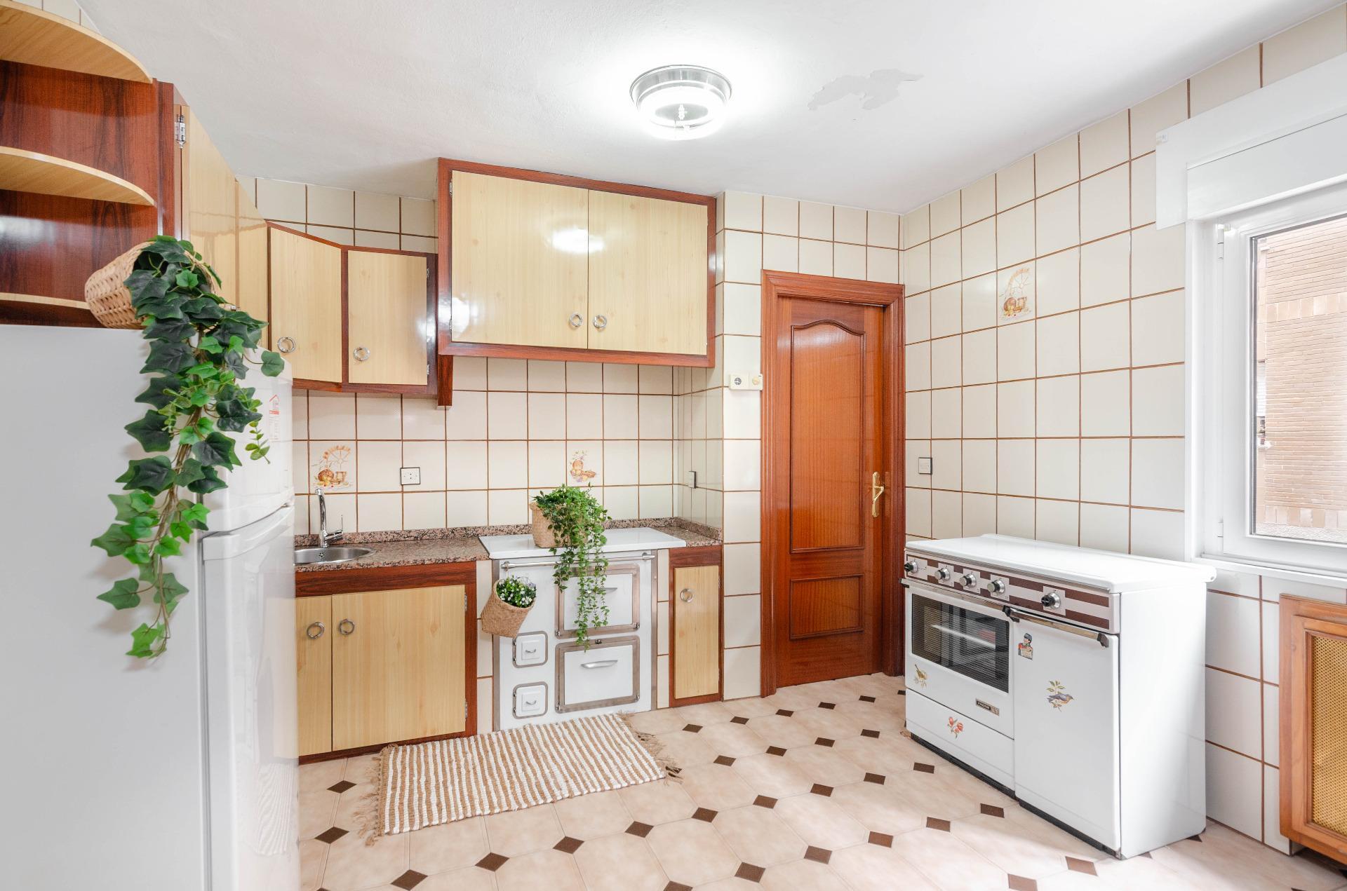 Piso en venta, Moreda, Asturias