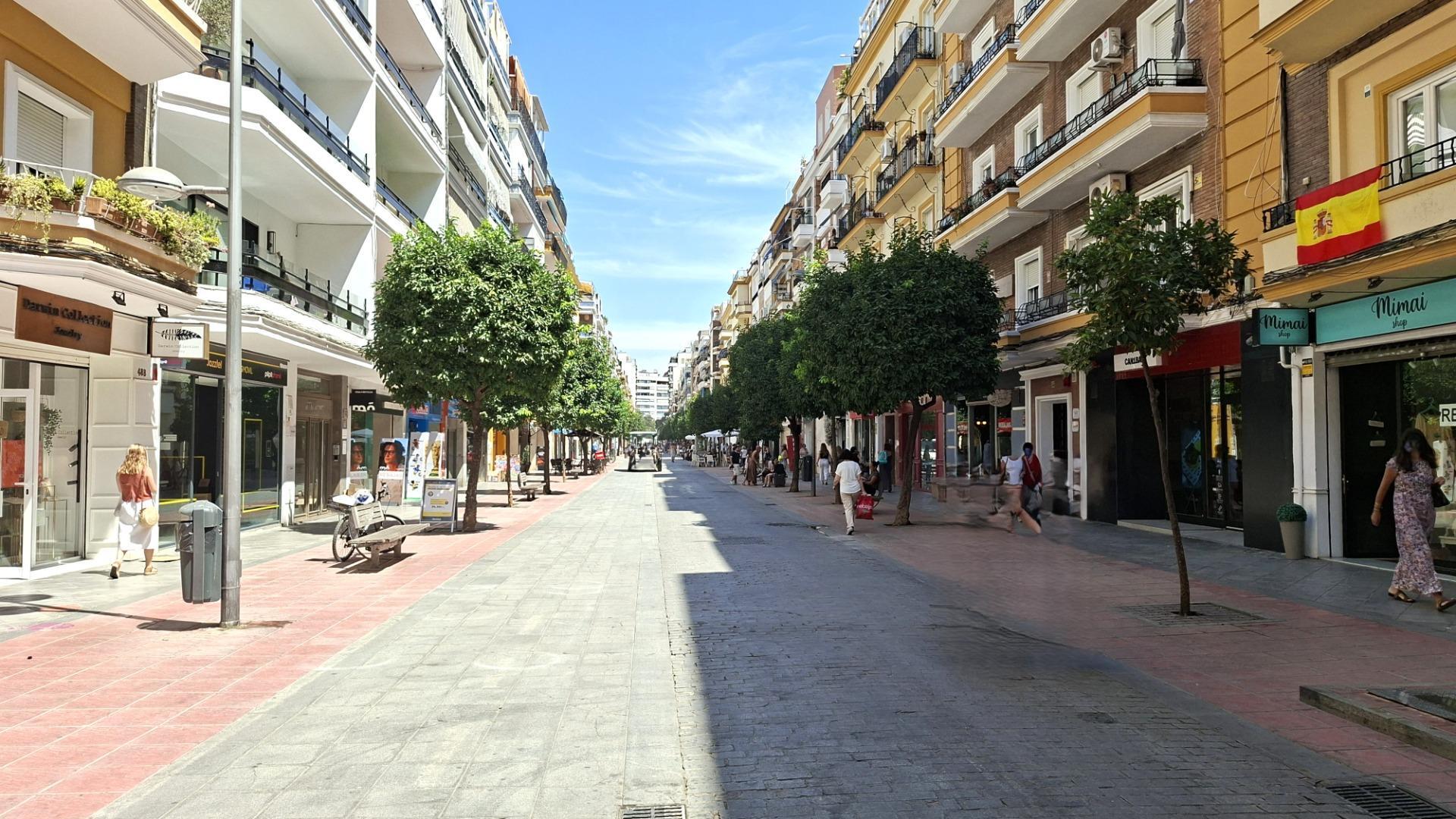 Calle Virgen de Loreto, Sevilla, Sevilla