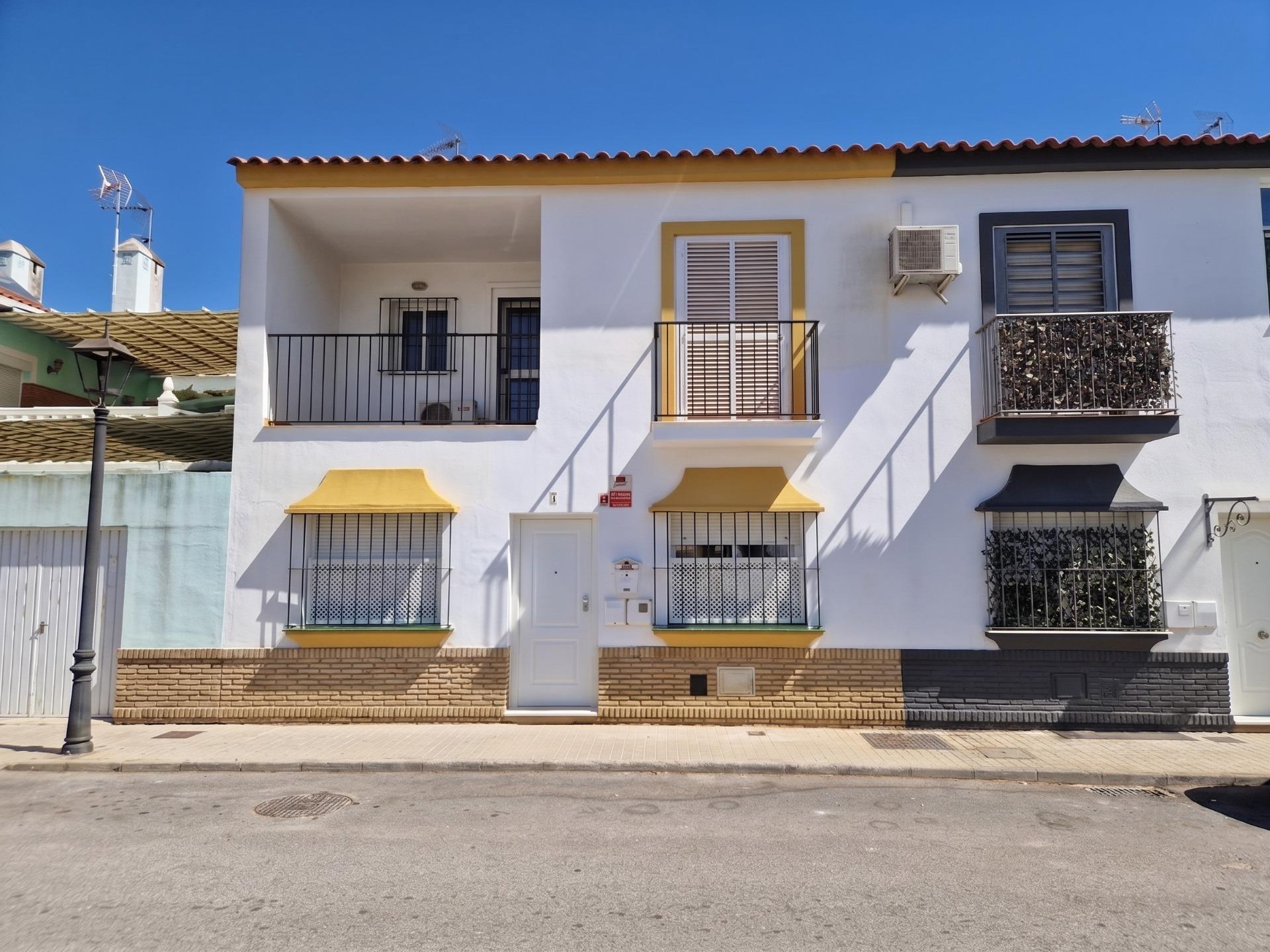 Chalet adosado en venta, Umbrete, Sevilla, Sevilla