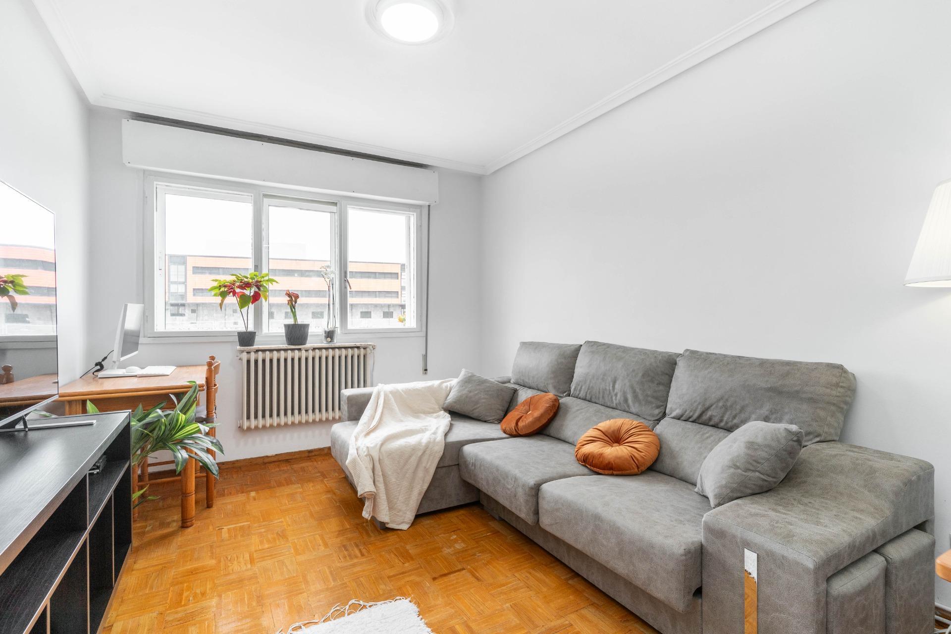 Piso en venta, Lugones