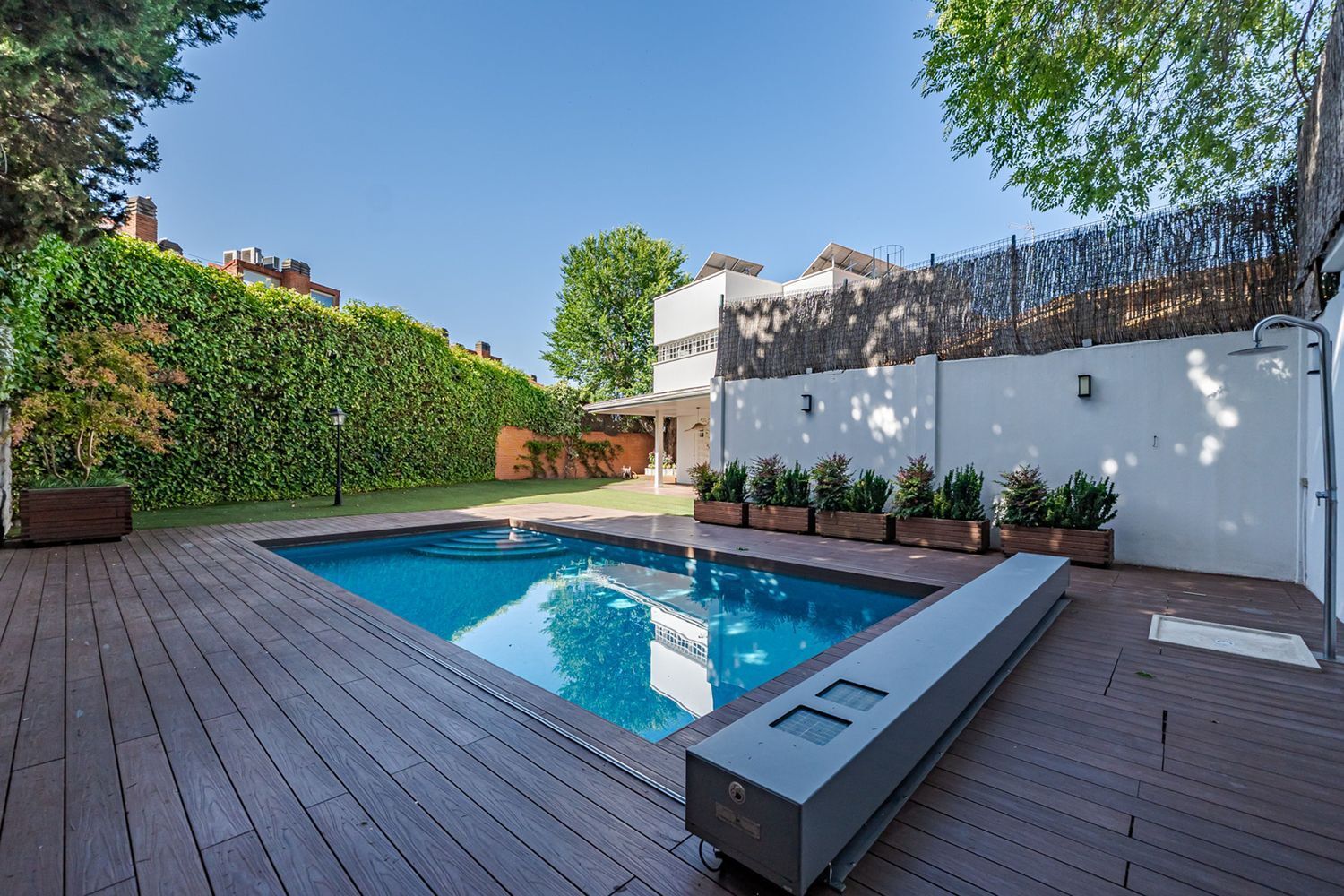 Chalet pareado en venta, Fuencarral-El Pardo - Mirasierra, Madrid